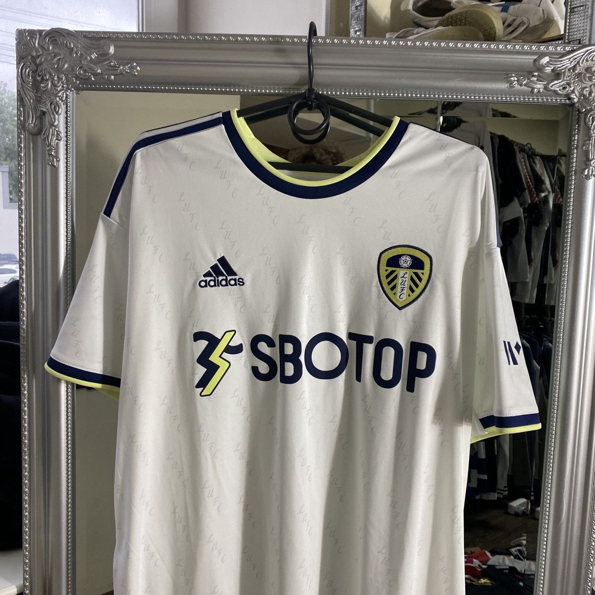 Adidas Adidas soccer jersey Leeds United Size XL Size US XL / EU 56 / 4 - 2 Thumbnail