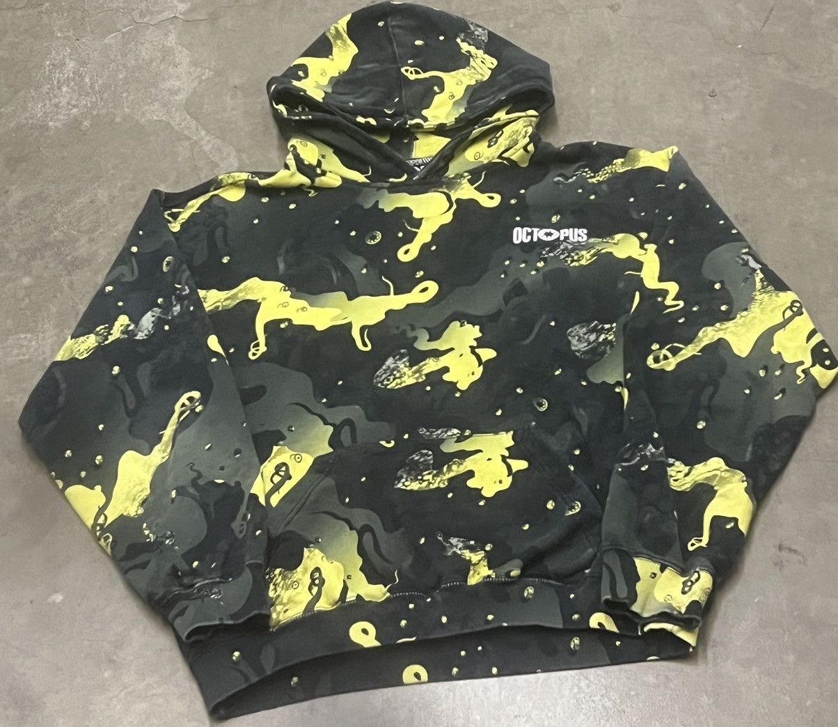 Octopus Octopus Camo Hoodie size XL Size US XL / EU 56 / 4 - 1 Thumbnail
