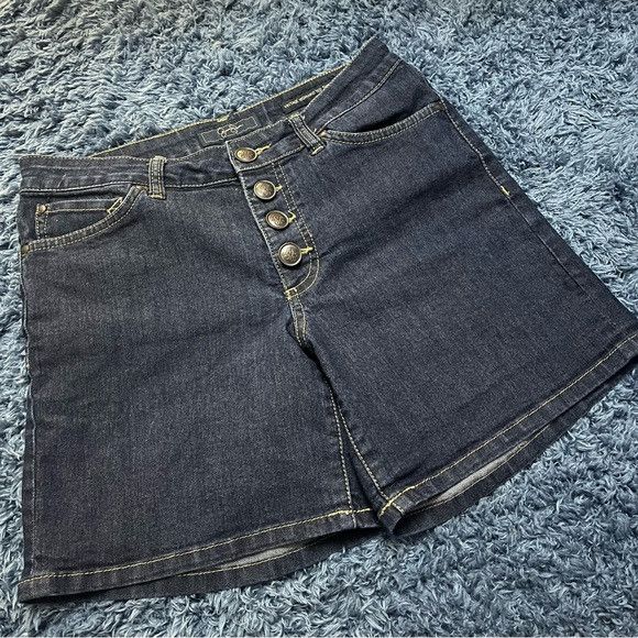 Jessica Simpson Jessica Simpson vintage highwaisted short button fly size 27 Size 27" / US 4 / IT 40 - 1 Thumbnail