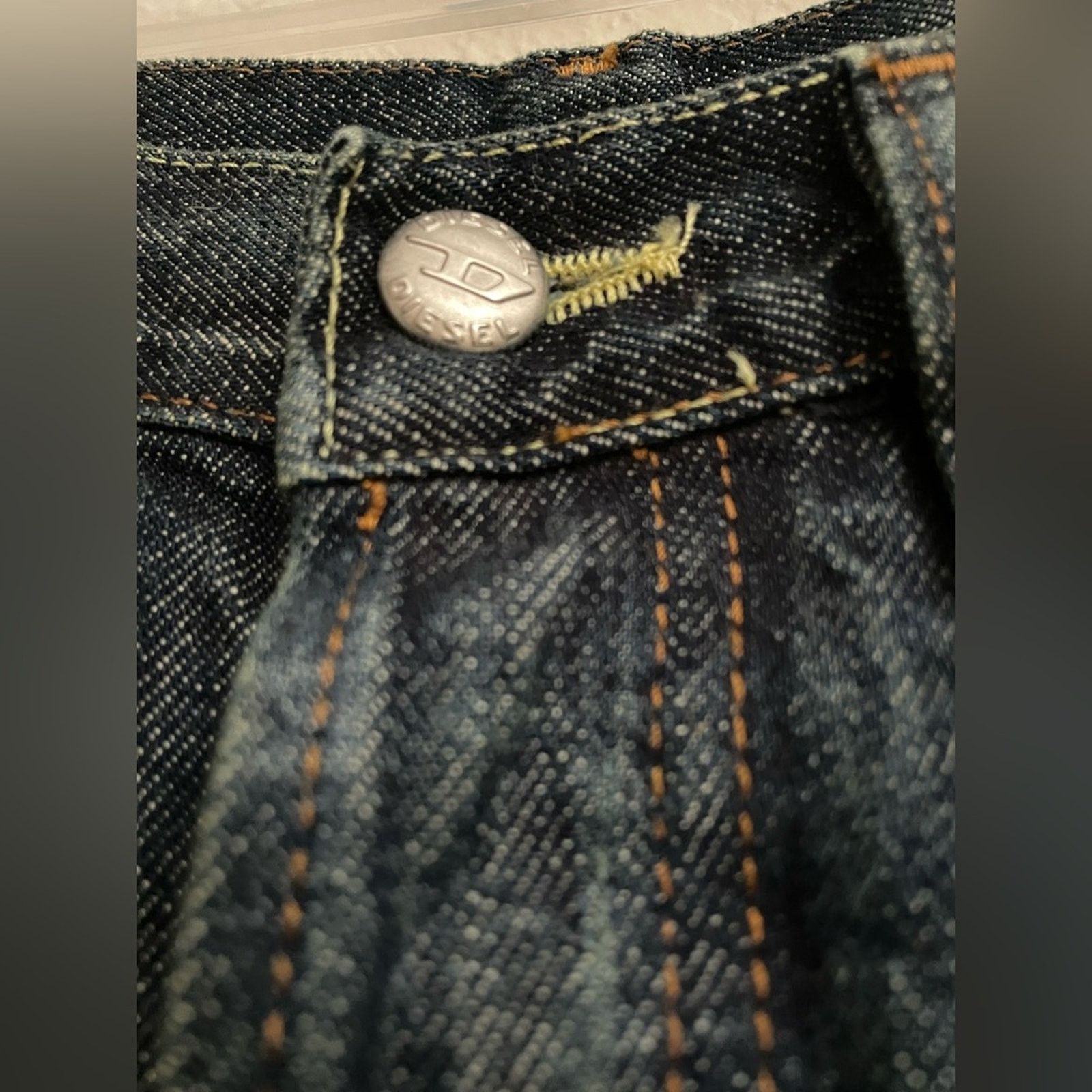 Diesel Diesel Skint Button Fly Straight Leg Jeans Men 28 Size US 28 / EU 44 - 3 Thumbnail
