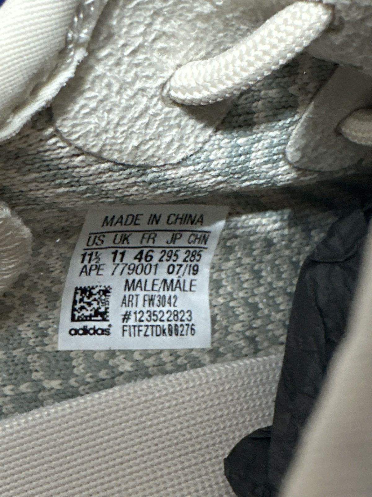 Yeezy Adidas Yeezy Boost 350 V2 "Citrin" Size US 11.5 / EU 44-45 - 6 Thumbnail