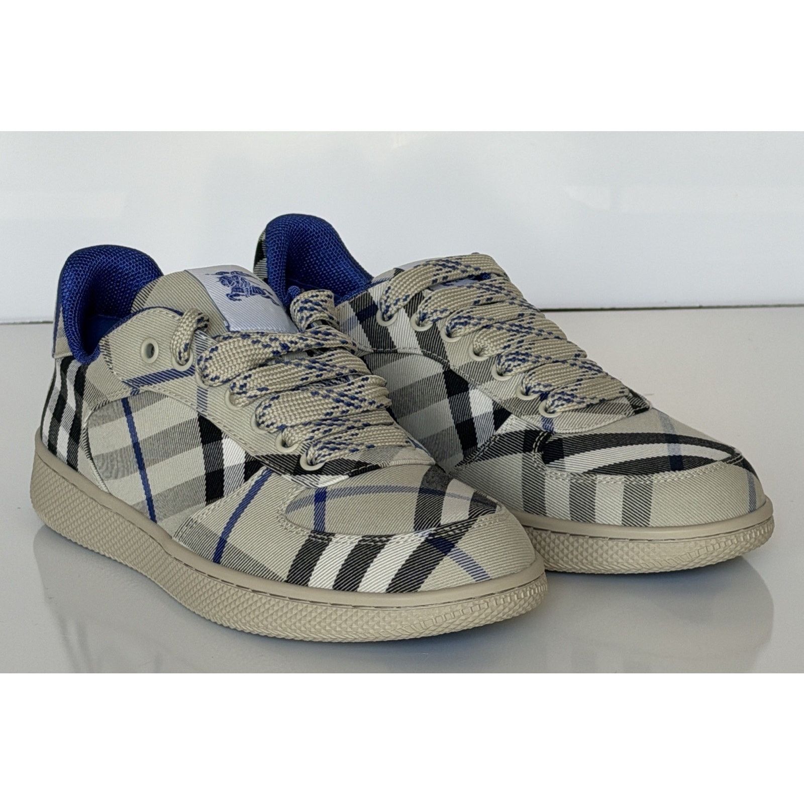 Burberry Burberry Women's Lichen IP Check Sneakers 9 US 8095373 Size US 9 / IT 39 - 2 Thumbnail