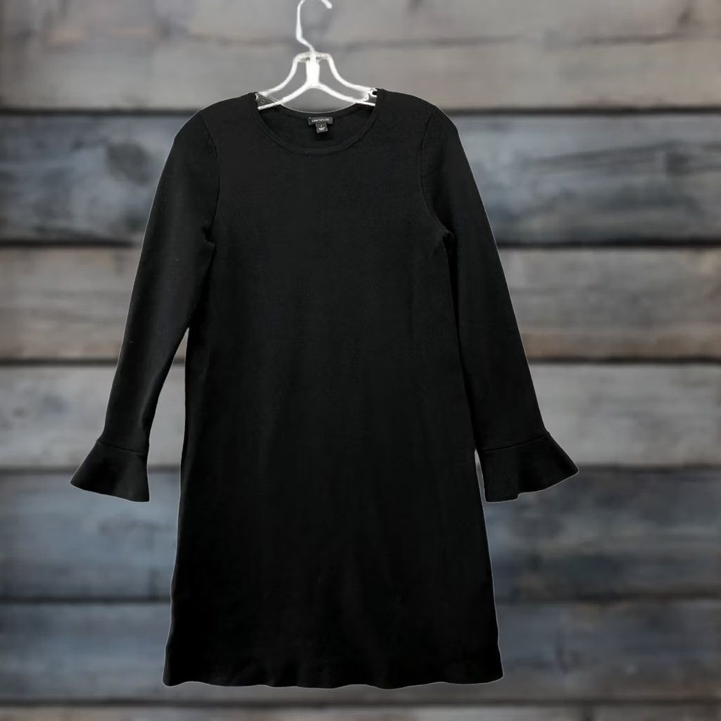 Ann Taylor Ann Taylor Sweater Dress S Black Bell Sleeve Thick Knit Pullover Crewneck Dress Womens Size S / US 4 / IT 40 - 1 Thumbnail