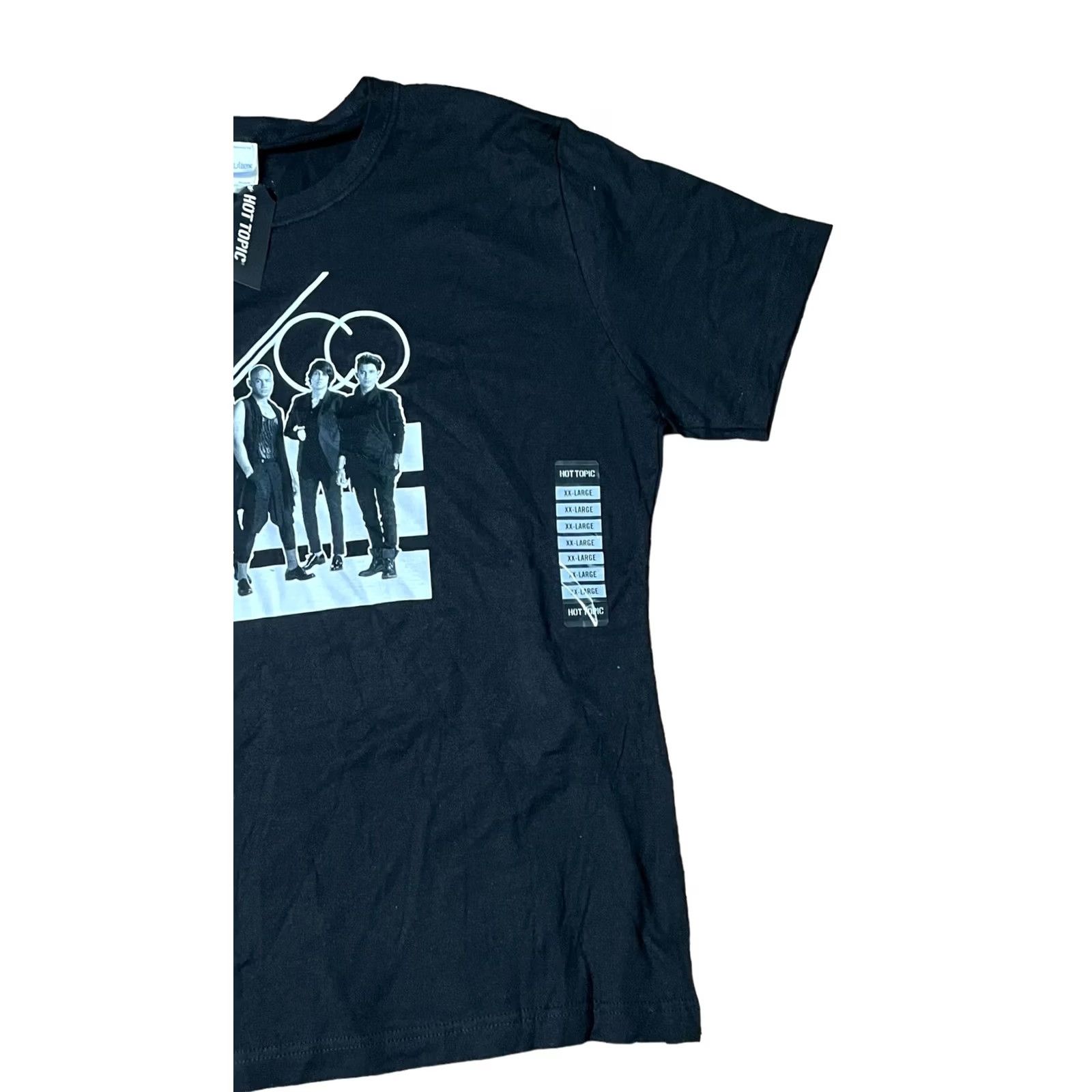 Tultex Cnco Pop Group Hot Topic Shirt Womens 2XL Black Short Sleeve Tee NWT Rock Band 2018 Regular Women size 2XL Shirt Black 2018 NWT Size XXL / US 16-18 / IT 52-54 - 3 Thumbnail