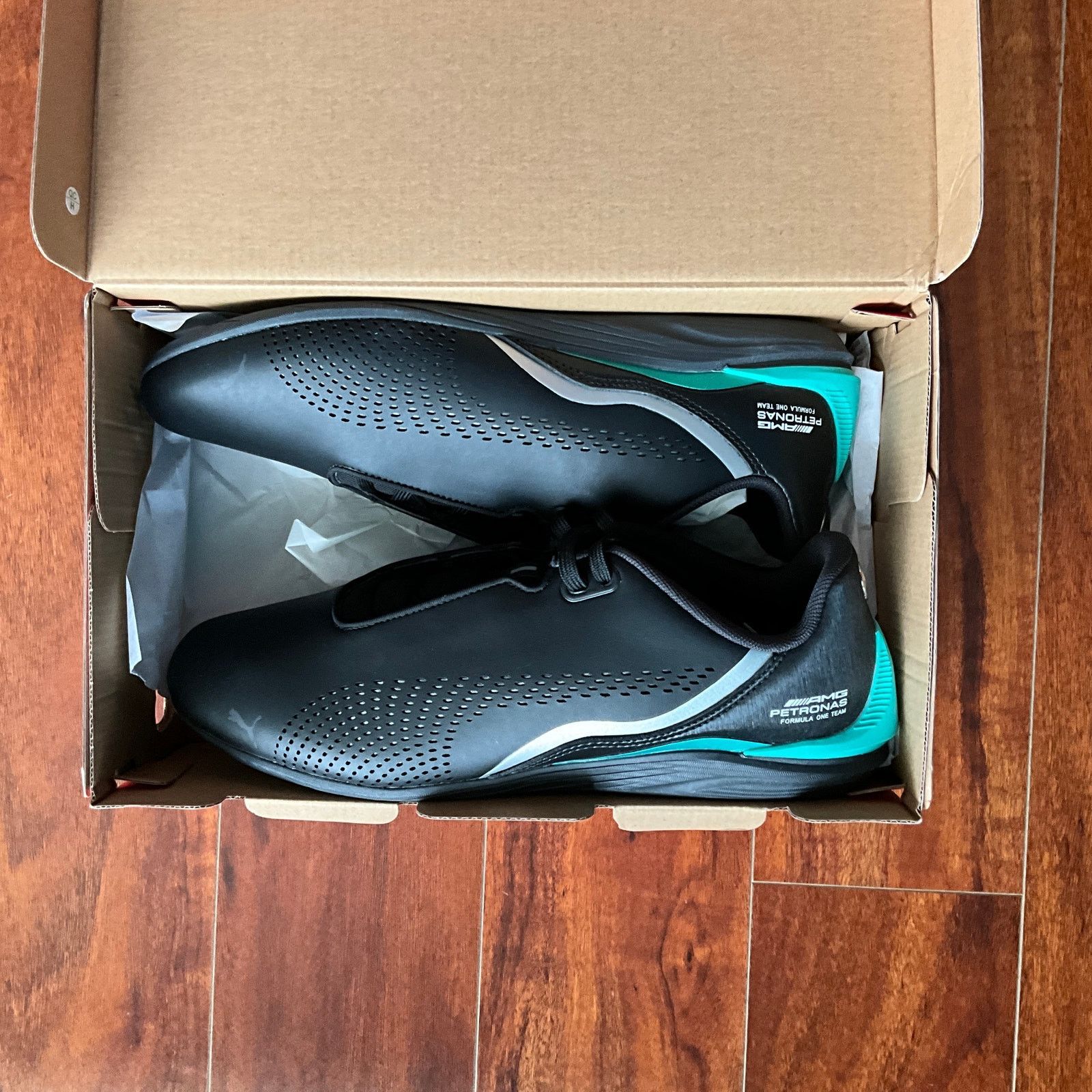 Puma New Puma Mercedes AMG Cat Lace Up Sz 11 Black Sneakers  display picture 2
