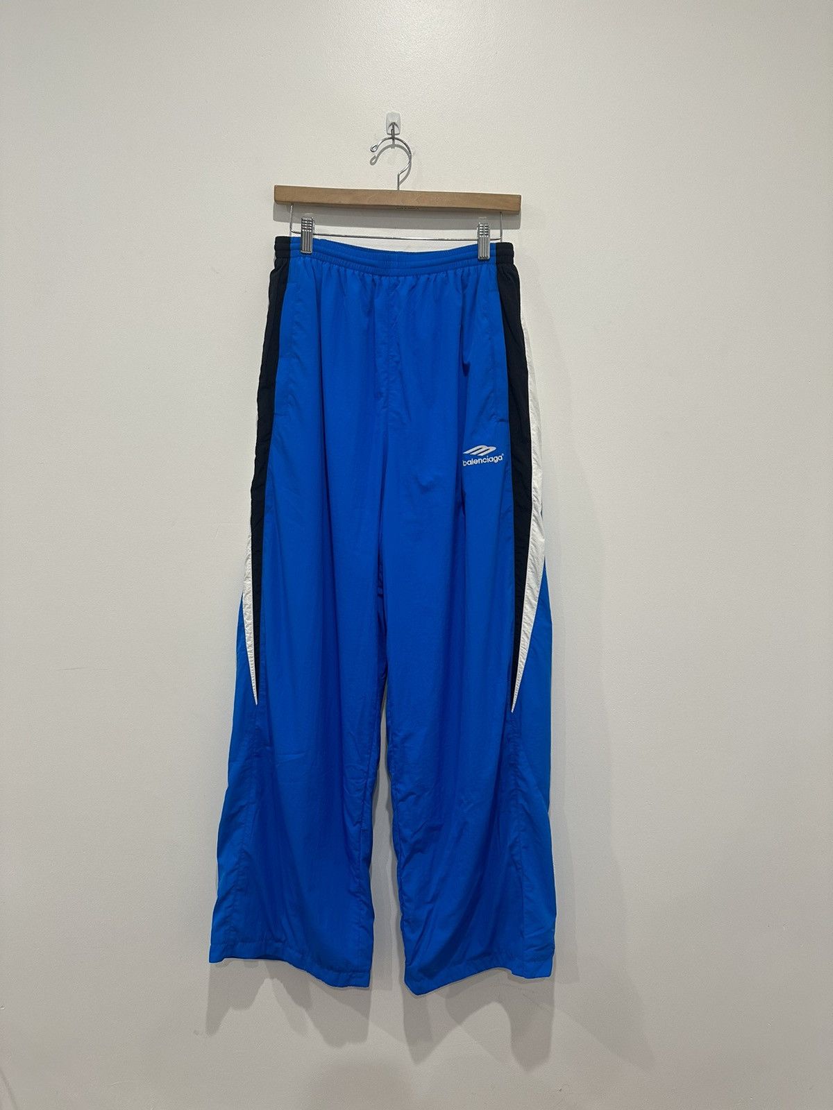 Balenciaga Balenciaga 3B Blue Windbreaker Sweatpants Size US 32 / EU 48 - 1 Thumbnail