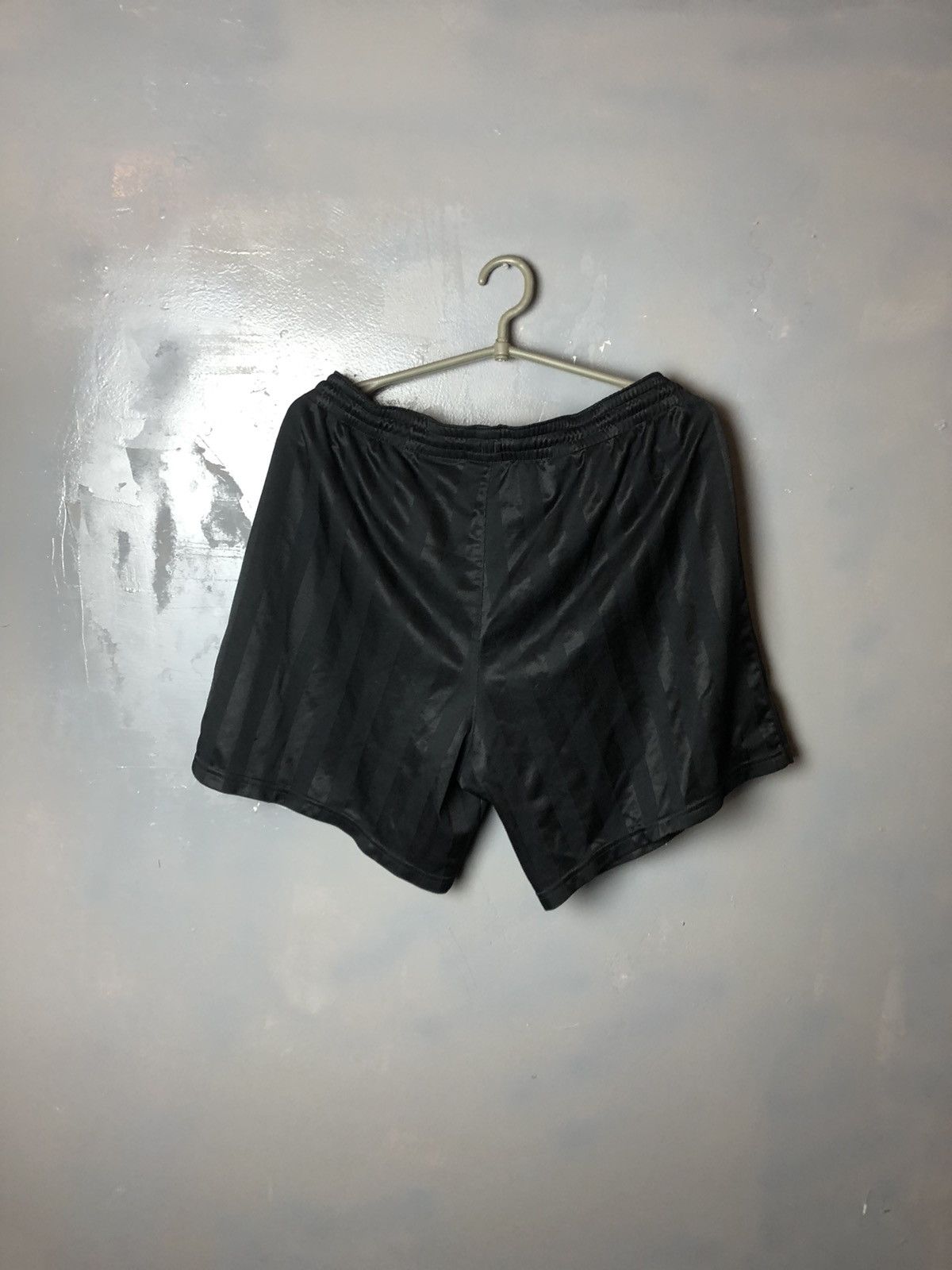 Nike Vintage soccer shorts Nike size M Size US 32 / EU 48 - 9 Thumbnail