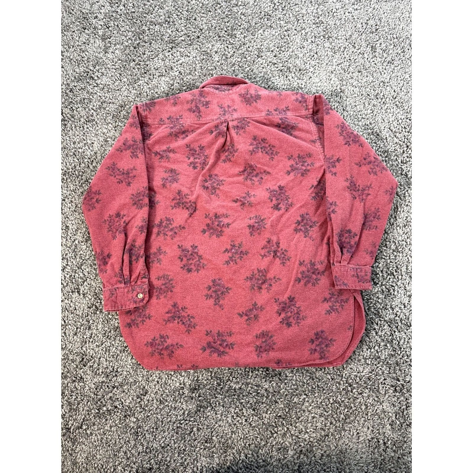 Vintage VINTAGE L.L. Bean Shirt Womens S Long Sleeve Button Up Red Floral Print Size S / US 4 / IT 40 - 5 Thumbnail