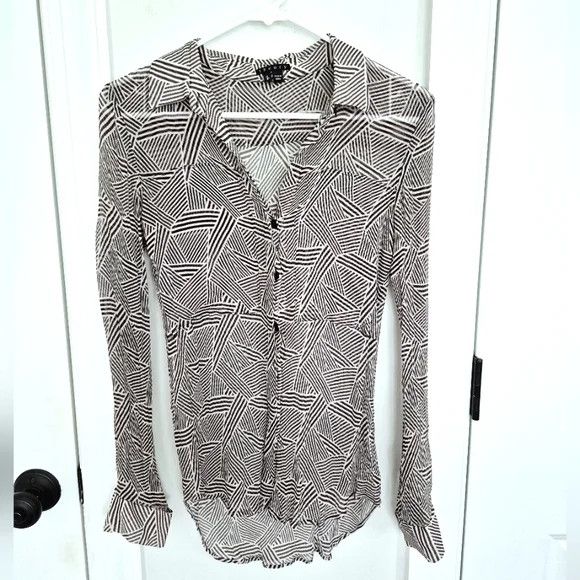 Theory Darlia B&W Silk Striped Collared V-Neck Long Slv Blouse Size S / US 4 / IT 40 - 6 Thumbnail
