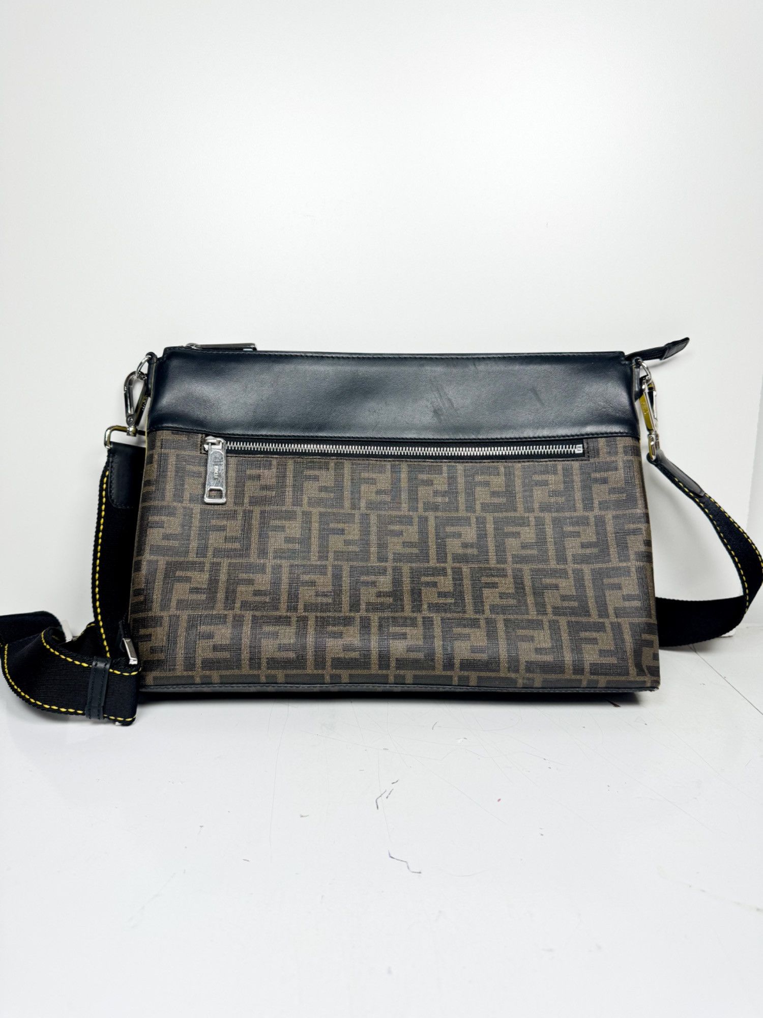 Fendi Fendi FF Zuca Pattern Shoulder Bag Size ONE SIZE - 5 Thumbnail