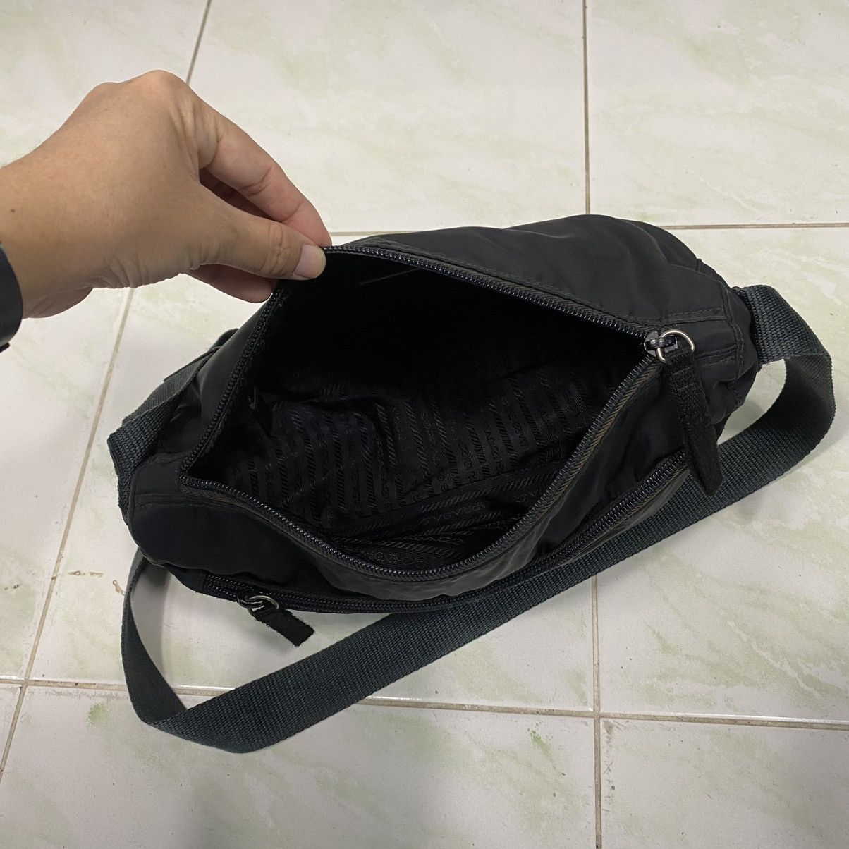 Prada 🔥VINTAGE SLING BAG PRADA MILANO Size ONE SIZE - 12 Thumbnail