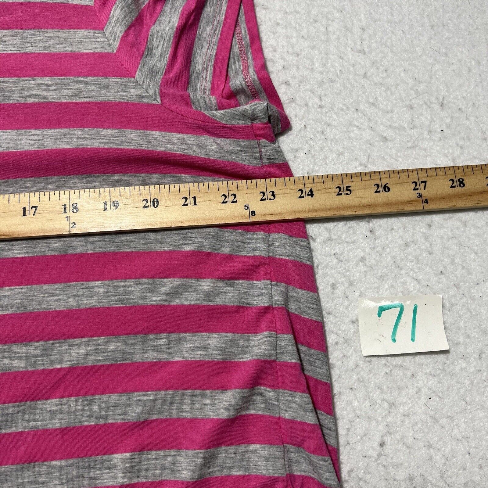 Vince Camuto Vince Camuto Medium Splitback Pink Striped T Shirt Crewneck Size M / US 6-8 / IT 42-44 - 8 Thumbnail