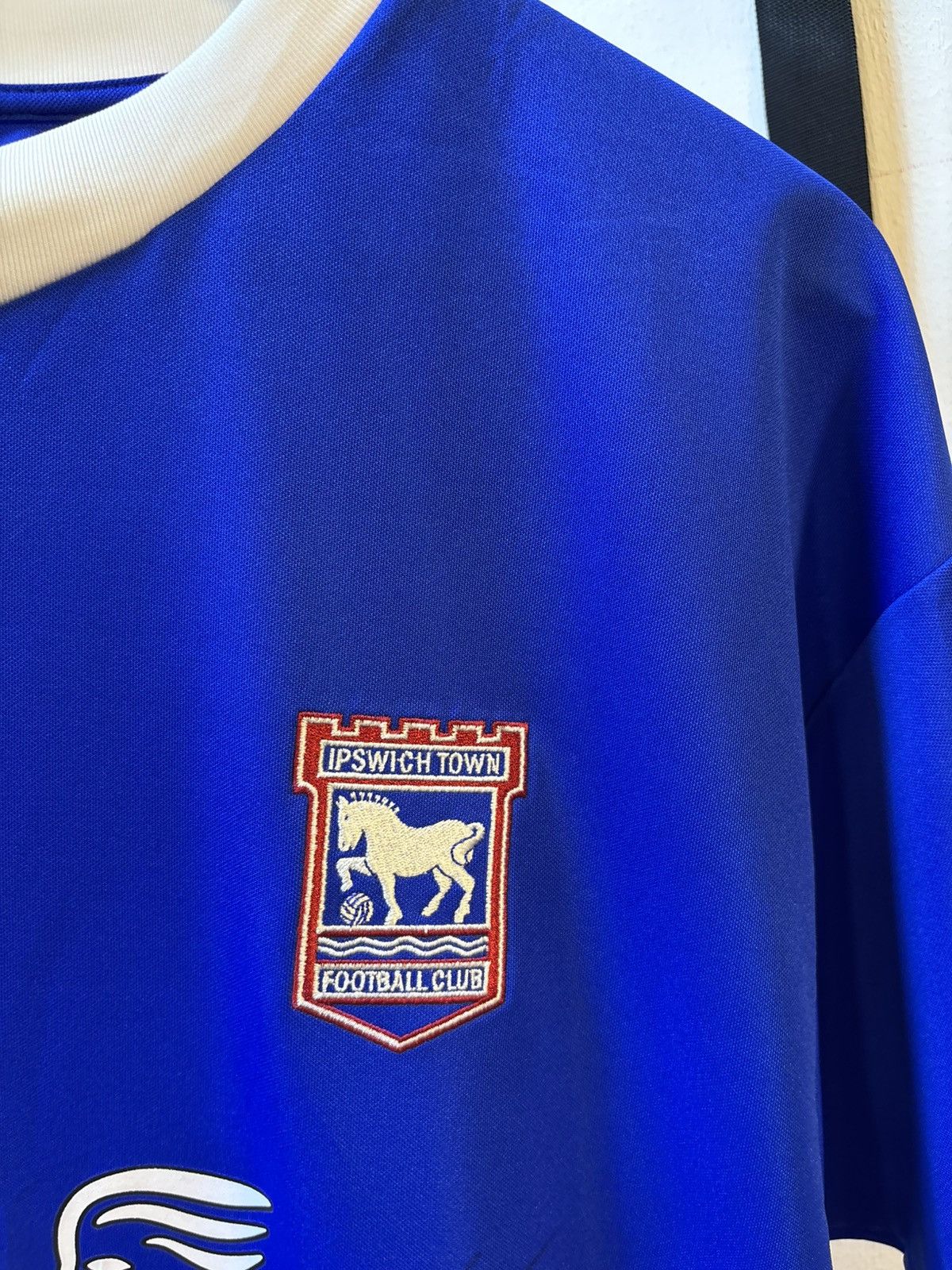 Other Vintage 2005-2007 Ipswich Town Home Kit Signed Shirt Size US XL / EU 56 / 4 - 9 Thumbnail