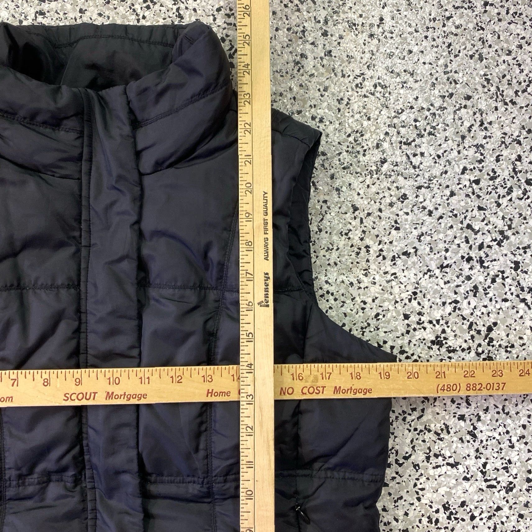 Eddie Bauer VINTAGE Eddie Bauer Puffer Vest Womens Medium Black Full Zip Down Quilted Zipper Pockets 90s Style Regular Vest Size M / US 6-8 / IT 42-44 - 2 Thumbnail