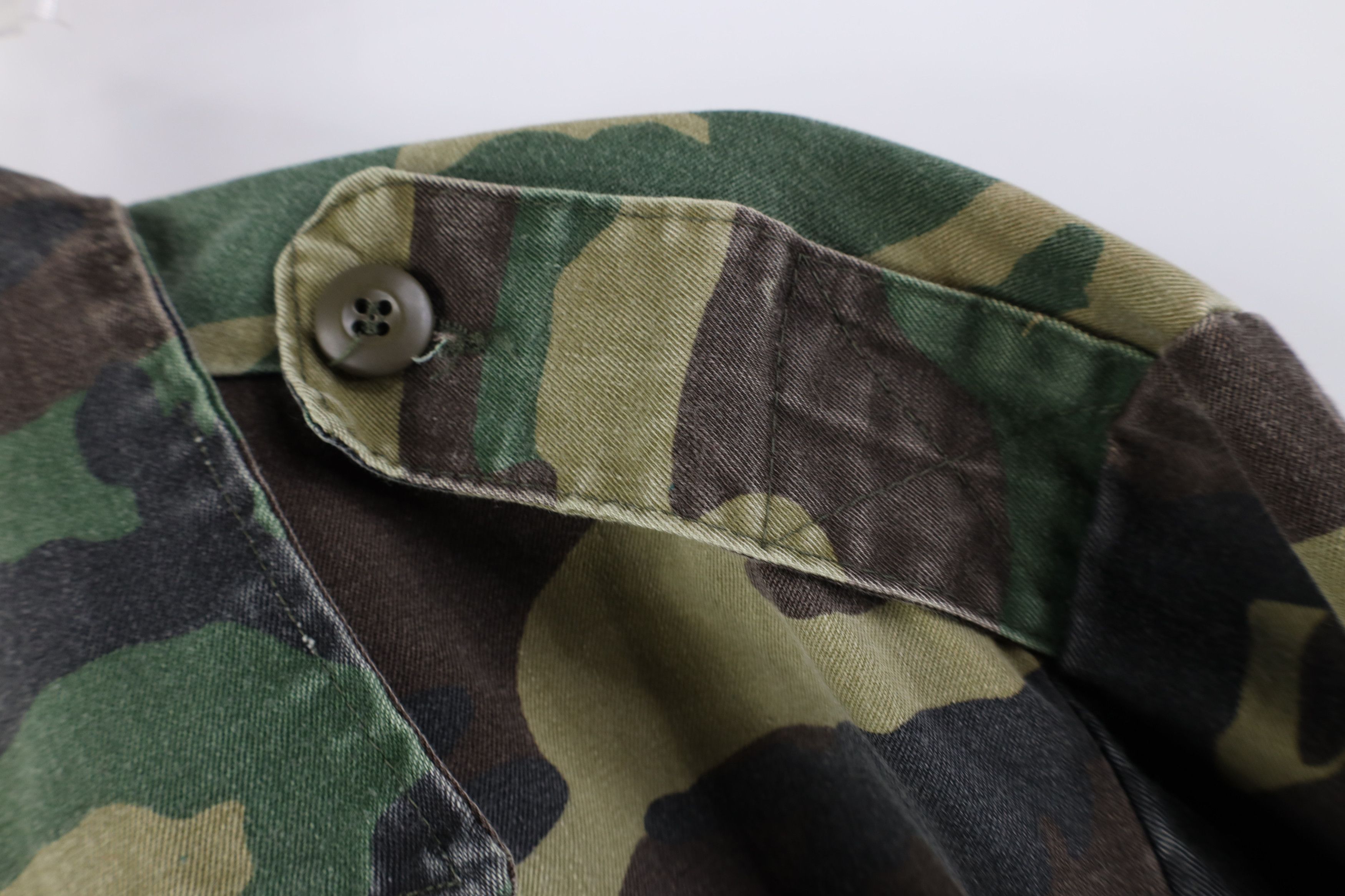 Vintage Vintage 70s Military Camouflage Combat Field Shirt Jacket Size US L / EU 52-54 / 3 - 7 Thumbnail