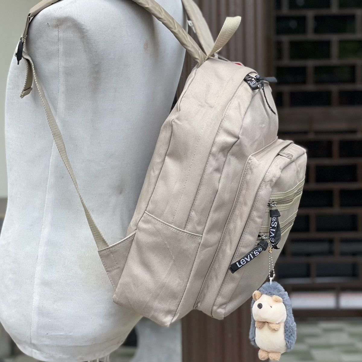 Japanese Brand × Levi's ❗️ RARE BEIGIE LEVIS X JAPAN LUGGAGE ASSOCIATION BACKPACK Size ONE SIZE - 4 Thumbnail