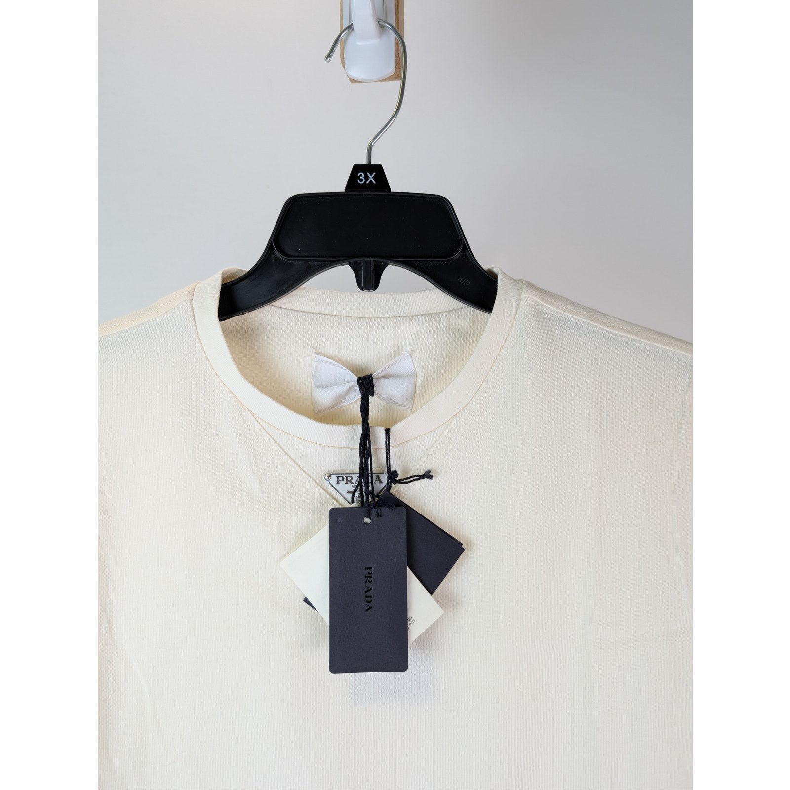Prada o1rshd1 Prada T-Shirt in Beige Size US XXL / EU 58 / 5 - 7 Thumbnail