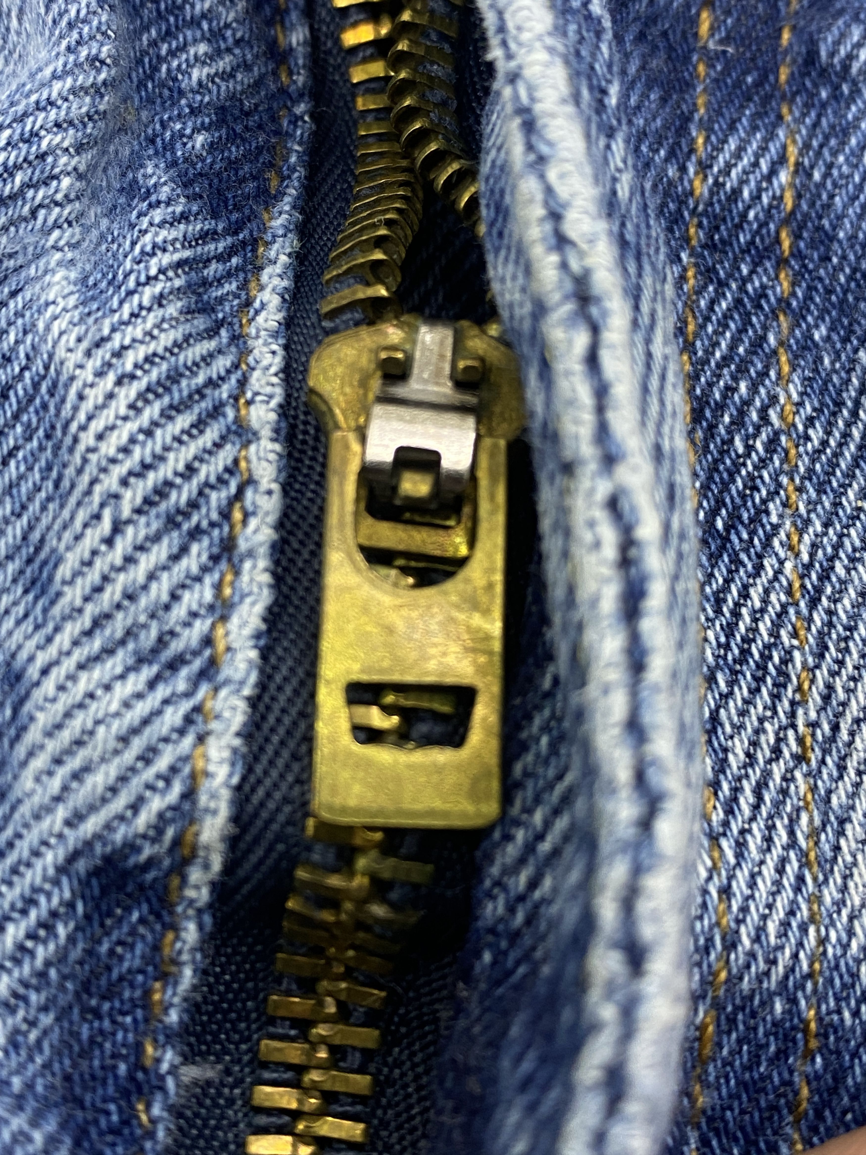 Levi's Distressed Light Wash Vintage Levis 511 Jeans DP2677 Size US 32 / EU 48 - 11 Thumbnail