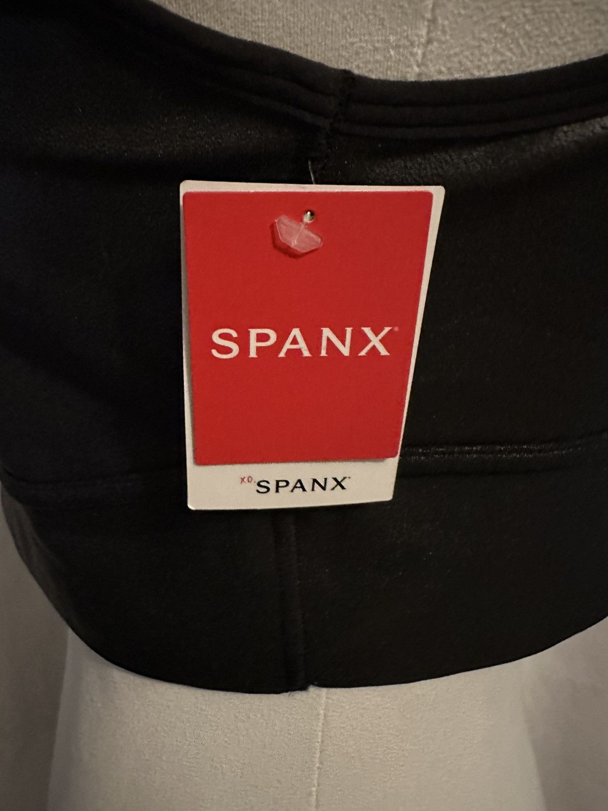 Spanx Spanx Women's Faux Leather V-Neck Crop Top Black Size XL Size ONE SIZE - 3 Thumbnail
