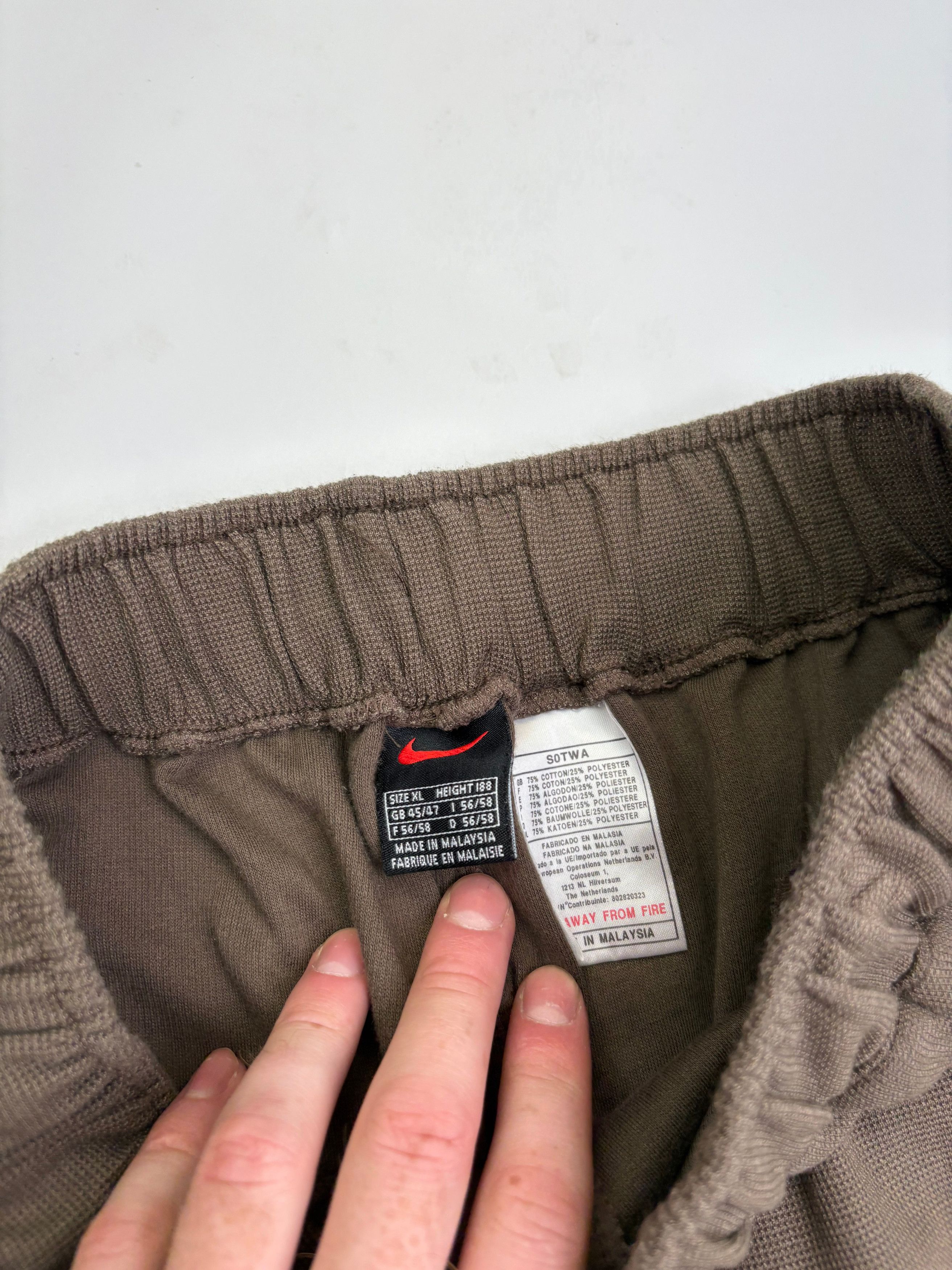 Nike Vintage Nike Cargo Shorts (XL) Size US 34 / EU 50 - 4 Thumbnail