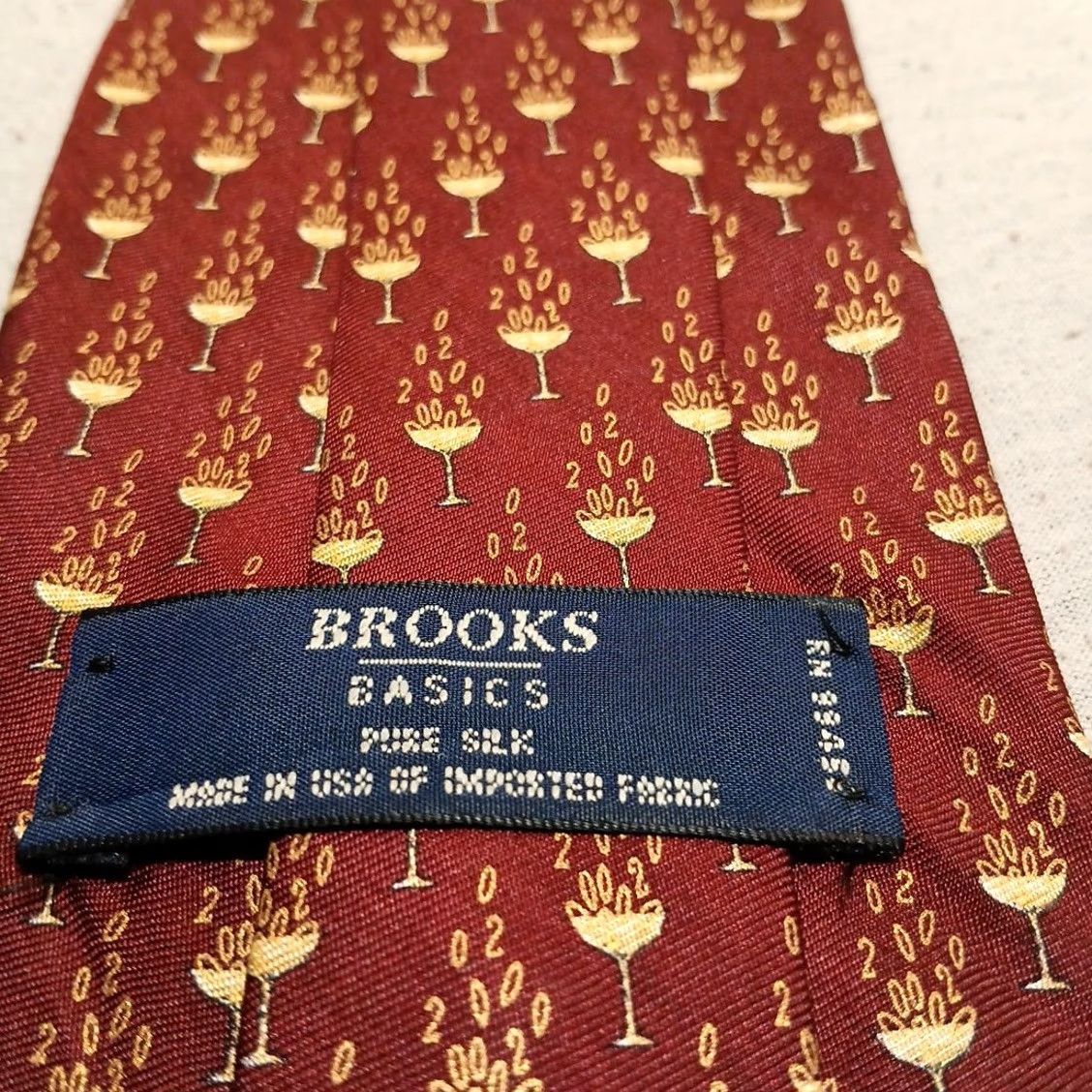 Brooks Brooks Basics Tie Burgundy Tie Geometric Pattern 2 0 Champaign Glass Silk 57" Classic Tie Men Carded Size ONE SIZE - 4 Thumbnail