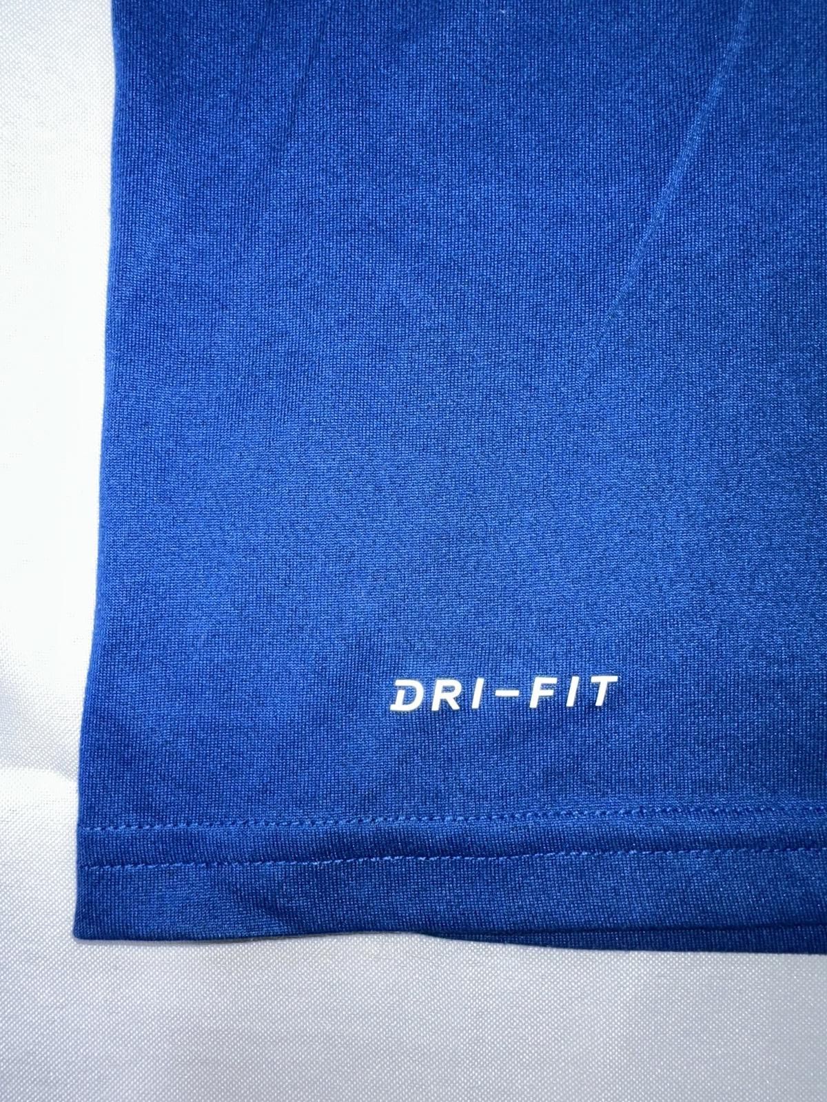Nike Nike Dri-Fit Legend Icon Futura Plain Crew Neck Shirt Size US L / EU 52-54 / 3 - 4 Thumbnail