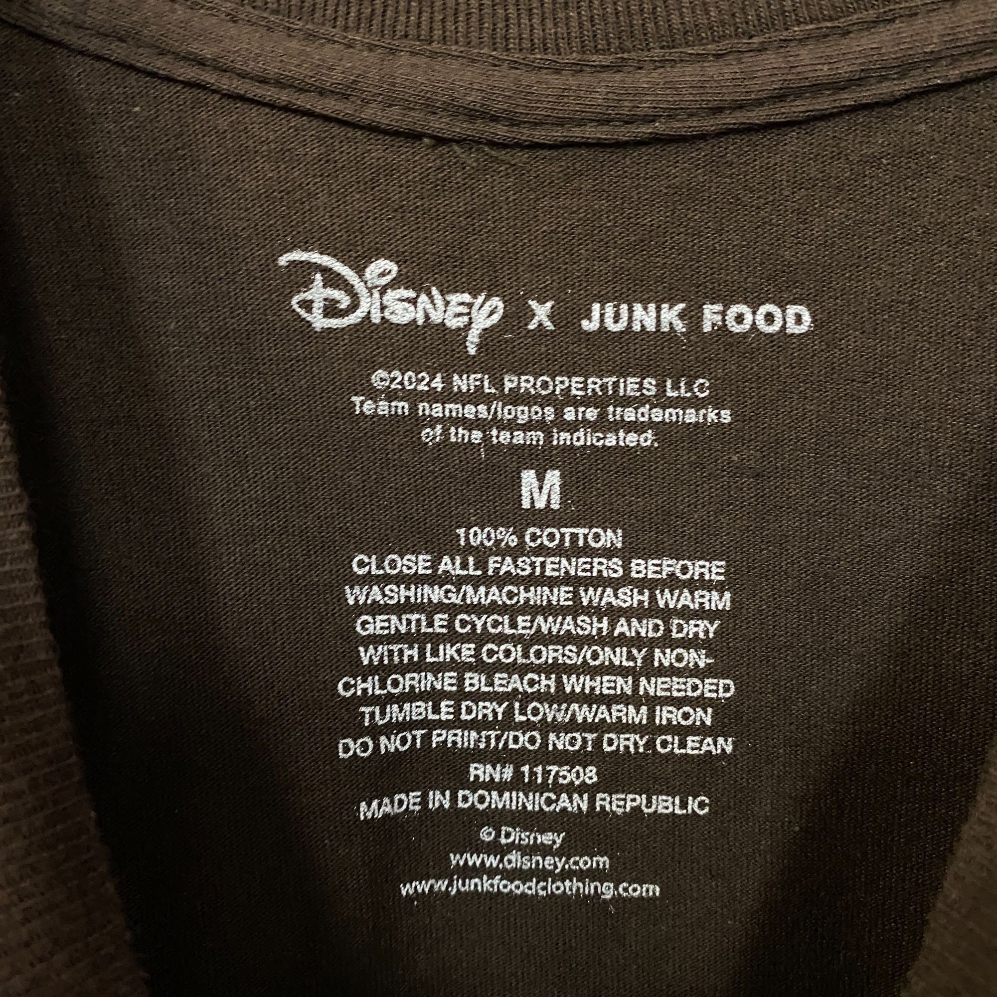 Junk Food Junk Food x NFL Disney Mickey Mouse Kick Back Browns Clevela Size US M / EU 48-50 / 2 - 4 Thumbnail