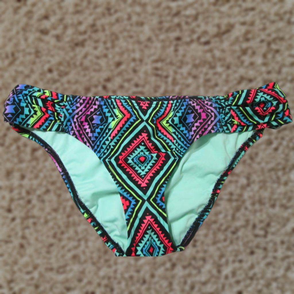 Vintage NWT Only Macys Womens Size M Bikini Bottom Black Multi Hipster Ruched Side Swim Size 32" / US 10 / IT 46 - 1 Thumbnail