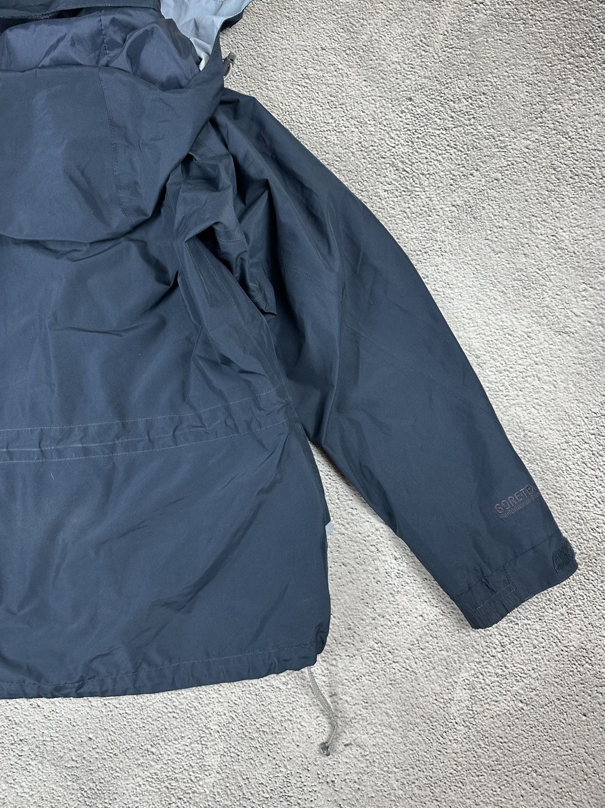 Berghaus Vintage Berghaus Rain Jacket Gore-Tex Outdoor Waterproof Size US M / EU 48-50 / 2 - 17 Thumbnail