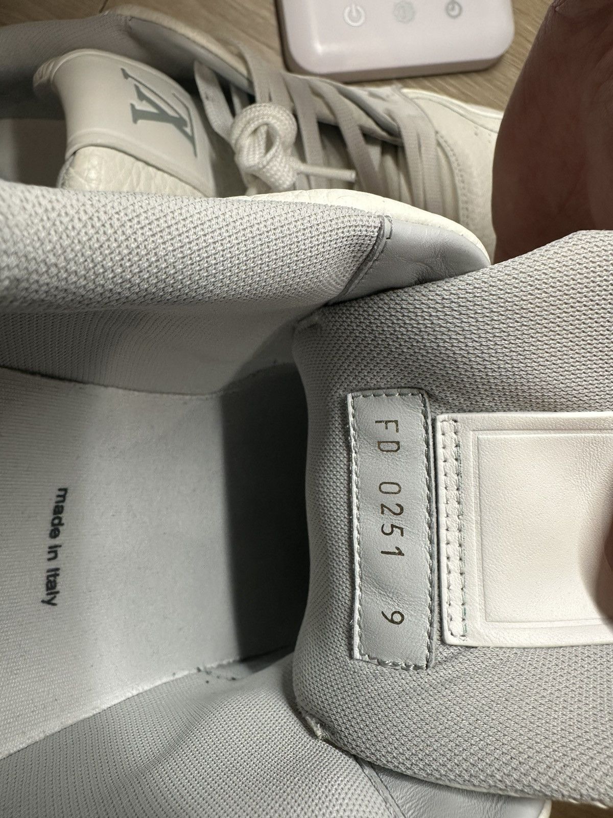Louis Vuitton Louis Vuitton Trainer White Size US 10 / EU 43 - 10 Thumbnail