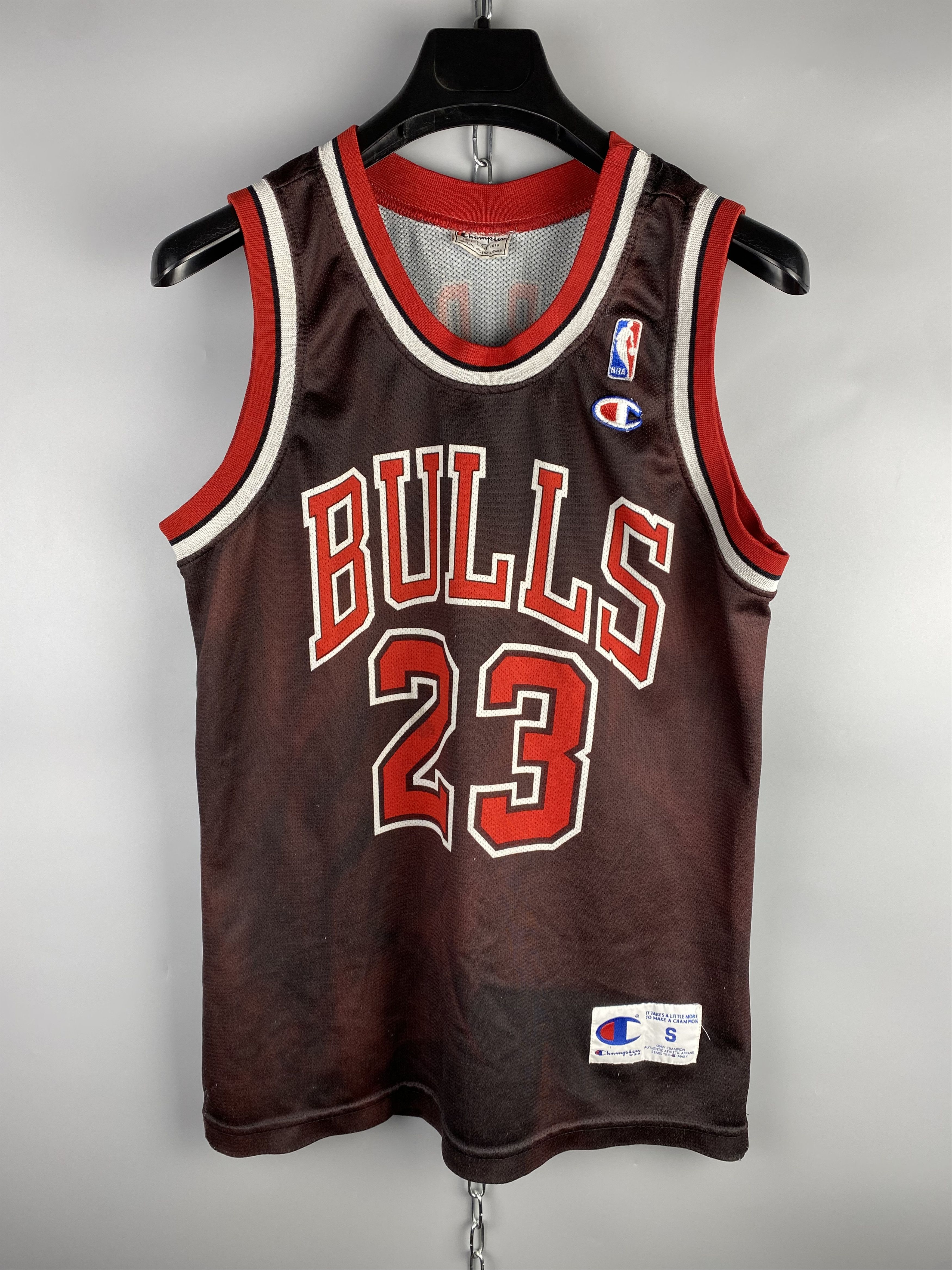 Vintage Champion Bulls Rare 23 Jordan Basketball Shirt