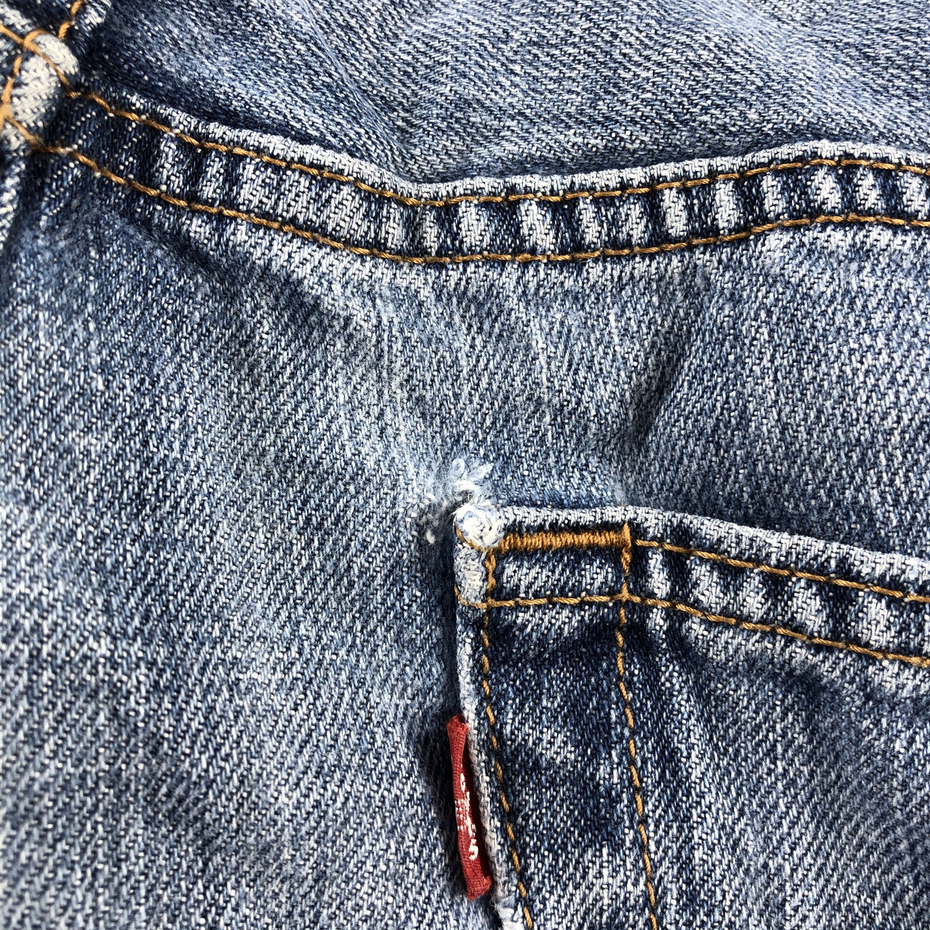 Levi's Vintage Blue Wash Levis 559 Jeans-J2459 Size US 37 - 8 Thumbnail