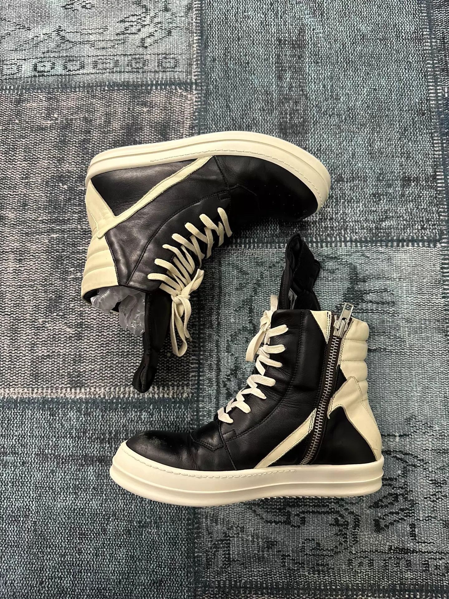 Rick Owens Rick Owens Mainline Inverted Triangle 41 (Good Condition) Size US 8 / EU 41 - 2 Thumbnail
