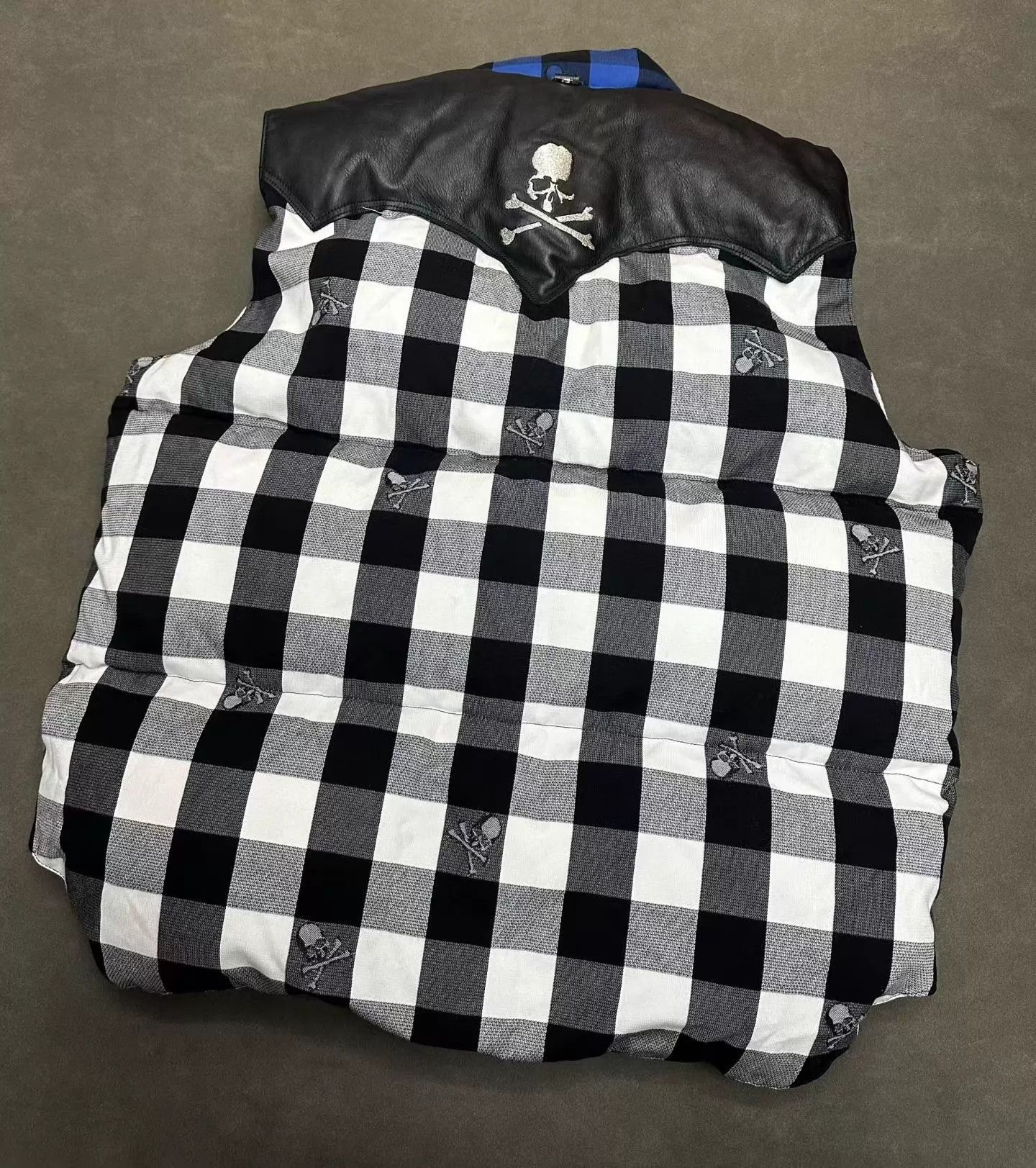 Mastermind Japan MMJ x Rocky Mountain colorblock down vest size 48 99 new Size US M / EU 48-50 / 2 - 2 Thumbnail