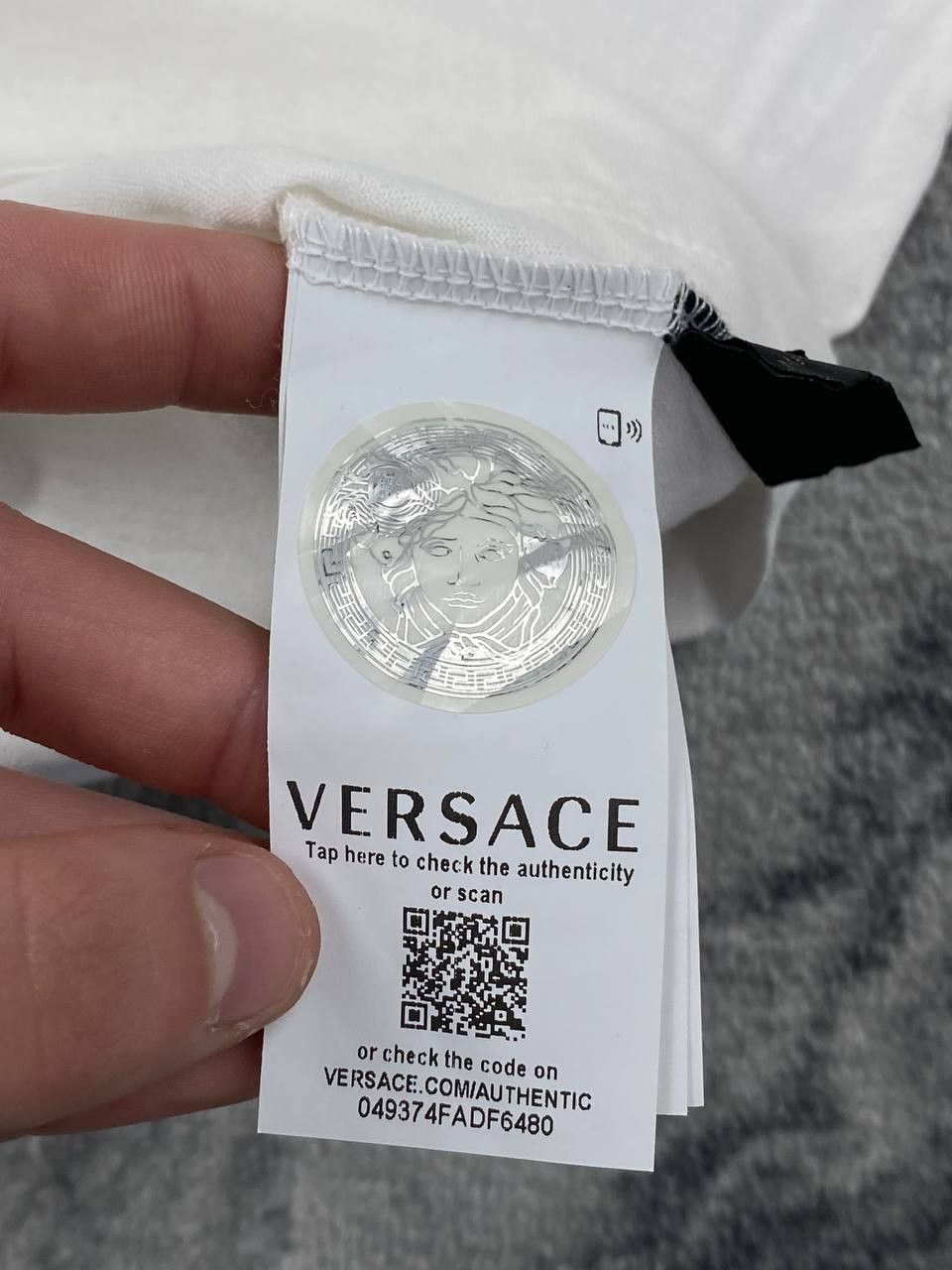 Versace Versace Baroque Big Logo Golden Belt T Shirt Men Size XL Size US XL / EU 56 / 4 - 9 Thumbnail