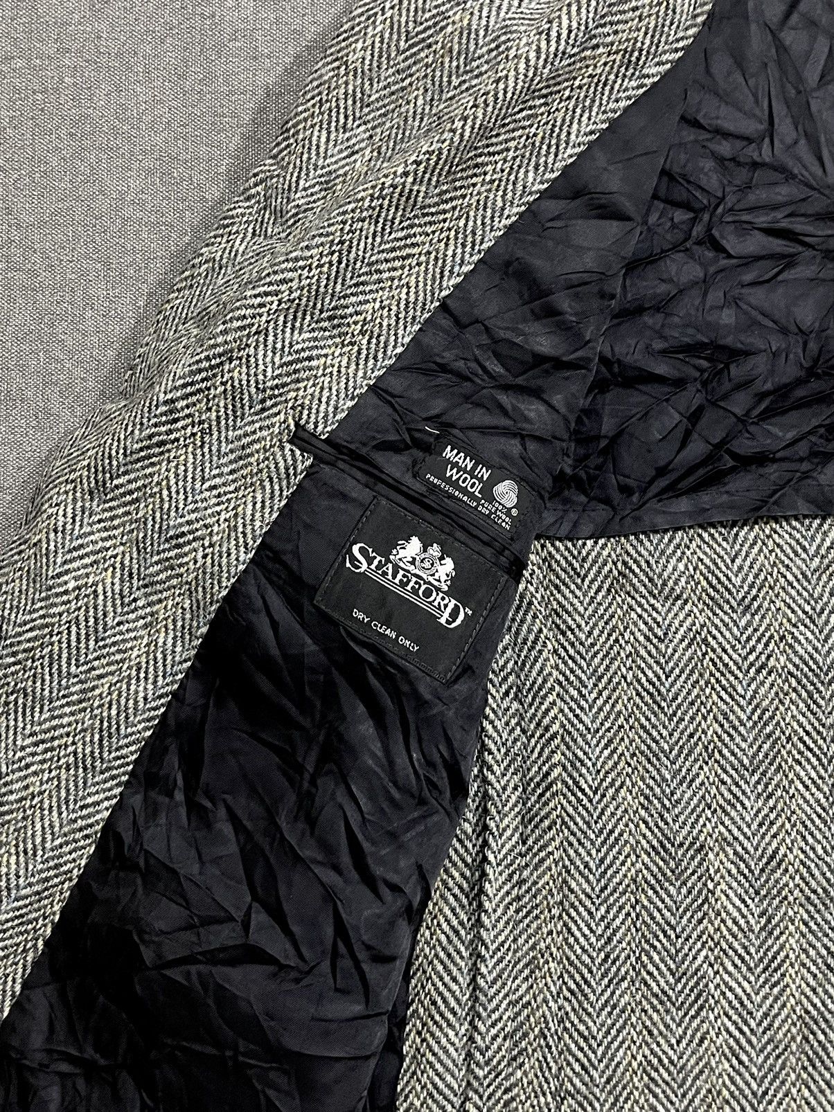 Harris Tweed Vintage Harris Tweed grey Blazer herringbone Scottish wooll Size 40R - 4 Thumbnail