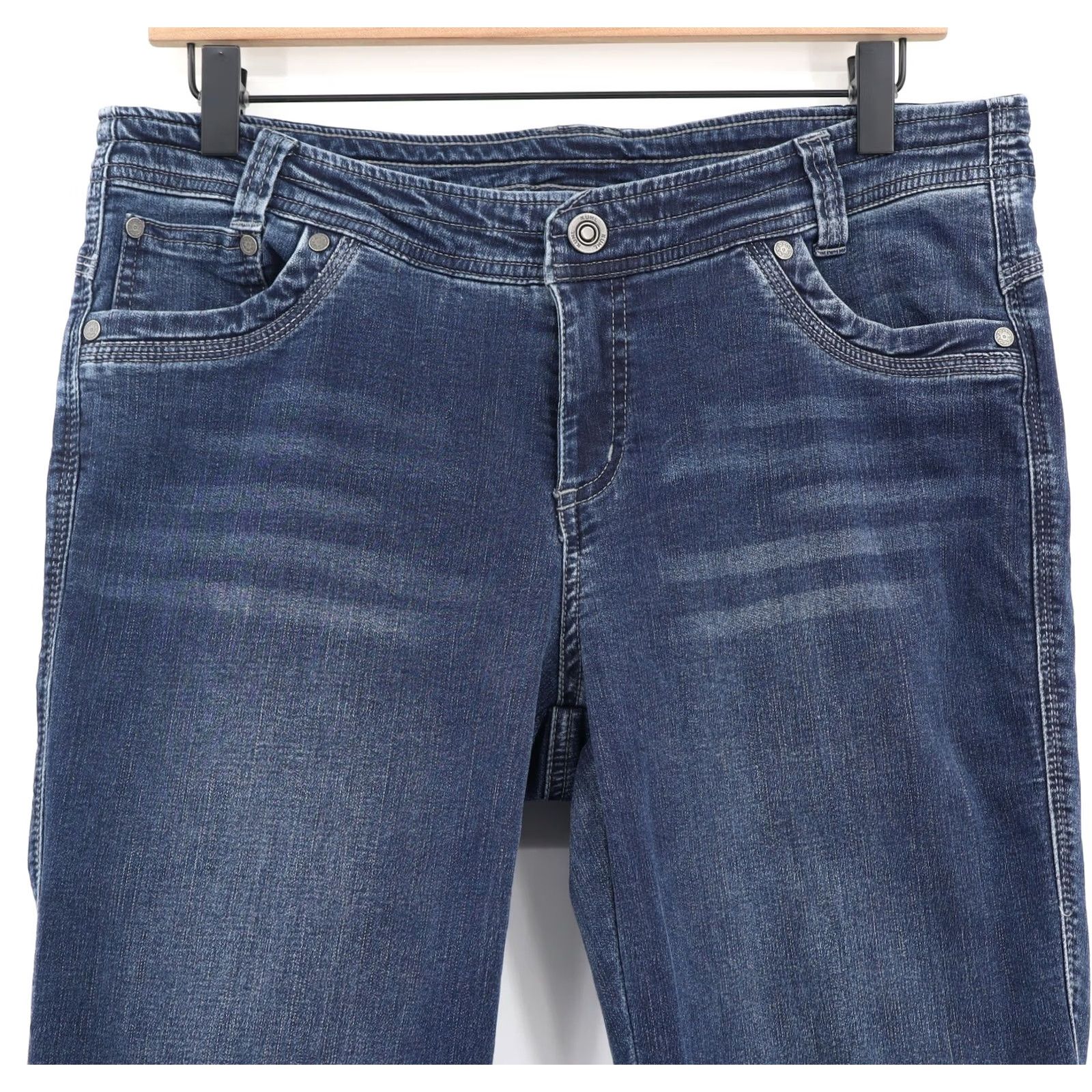 Vintage Kuhl Jeans Skinny Denim Stretch Blue Size 10 31" Inseam Regular Rise 9" 5-Pocket Logo Zipper Button Cotton Polyester Spandex Women Size 32" / US 10 / IT 46 - 3 Thumbnail