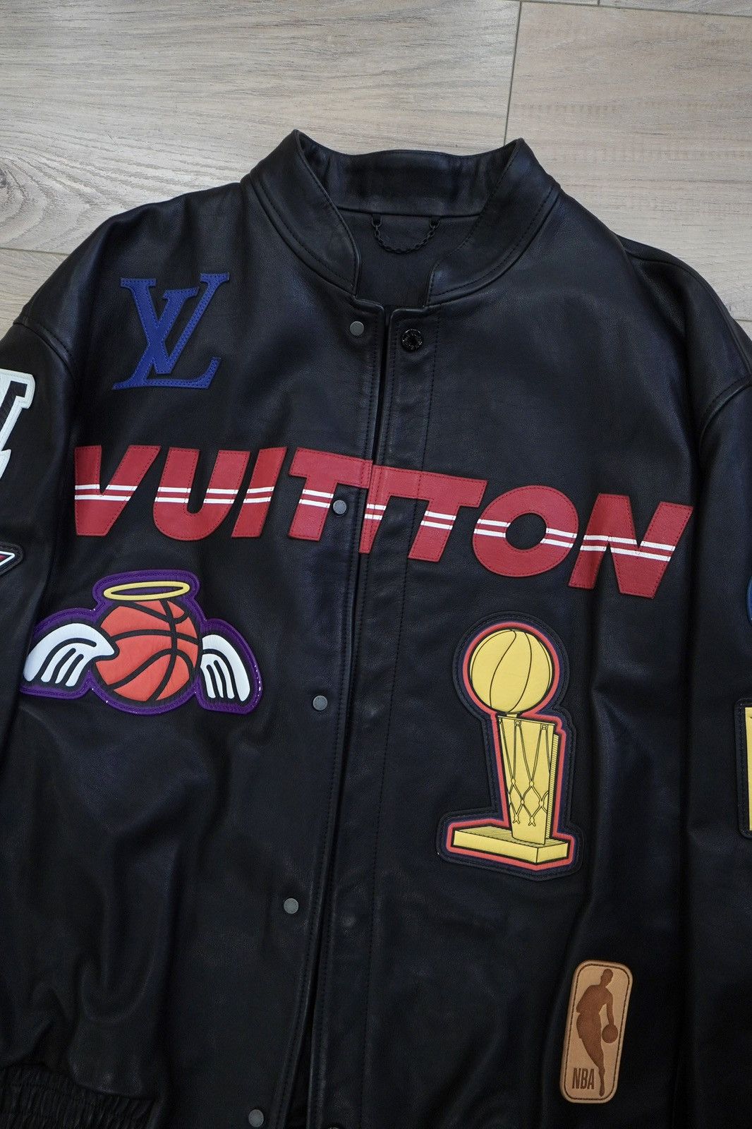 Louis Vuitton Louis Vuitton x NBA Logos Leather Hero Jacket 🏀🏆 Size US L / EU 52-54 / 3 - 4 Thumbnail