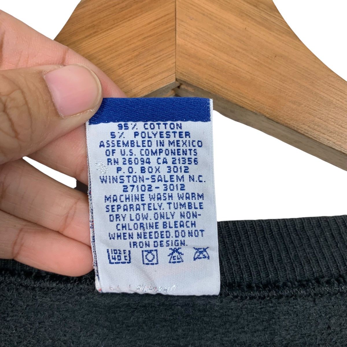 Champion CHAMPION Small Logo Crewneck Sweatshirt #1630-C73 Size US XL / EU 56 / 4 - 10 Thumbnail