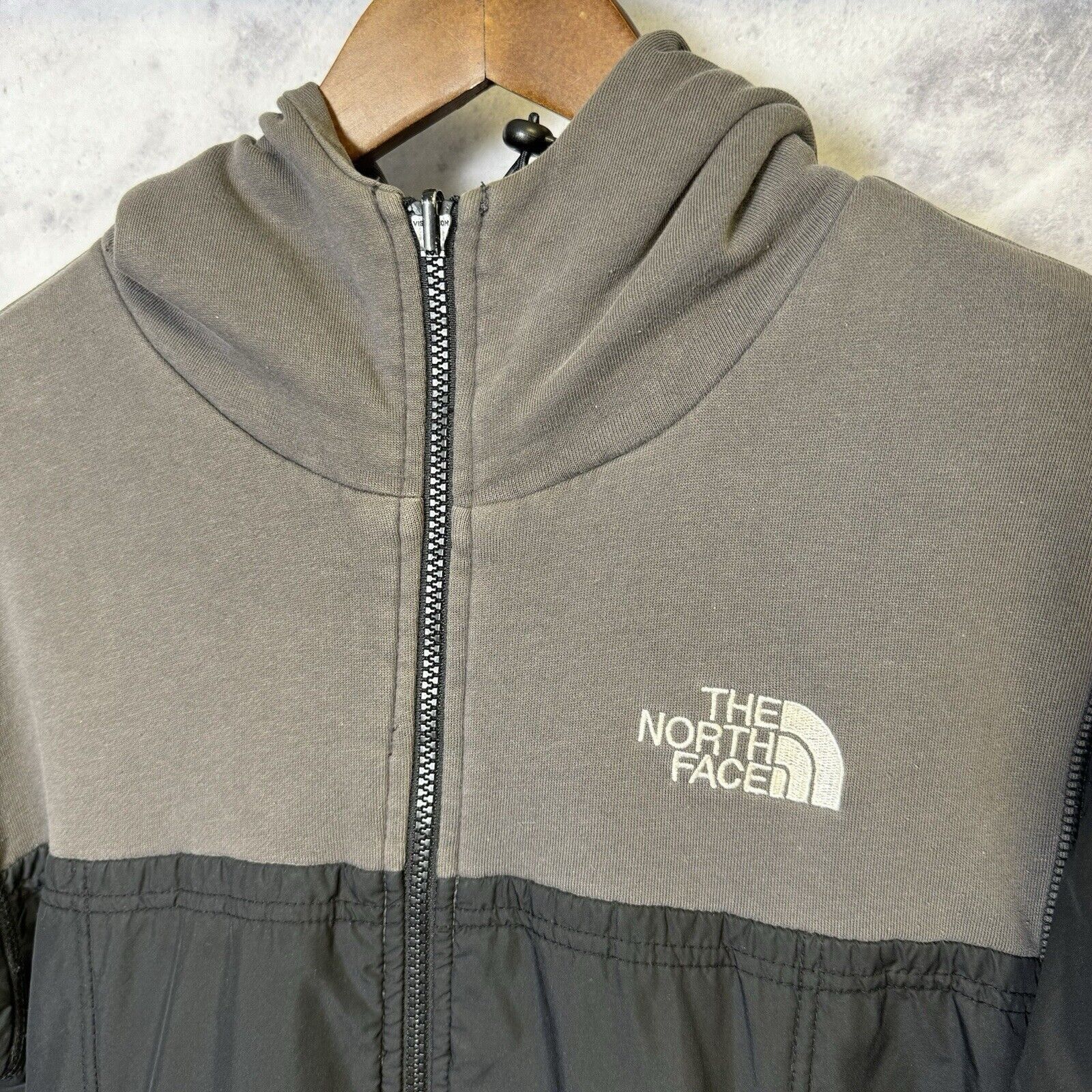 The North Face The North Face Reversible Jacket Hooded Mens Small Black/Gra Size US S / EU 44-46 / 1 - 5 Thumbnail