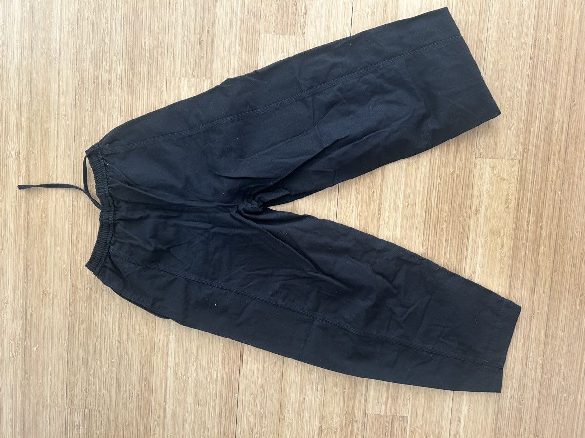 Cos COS Black Barrel Leg Pants Size 24" / US 00 / IT 34 - 2 Thumbnail