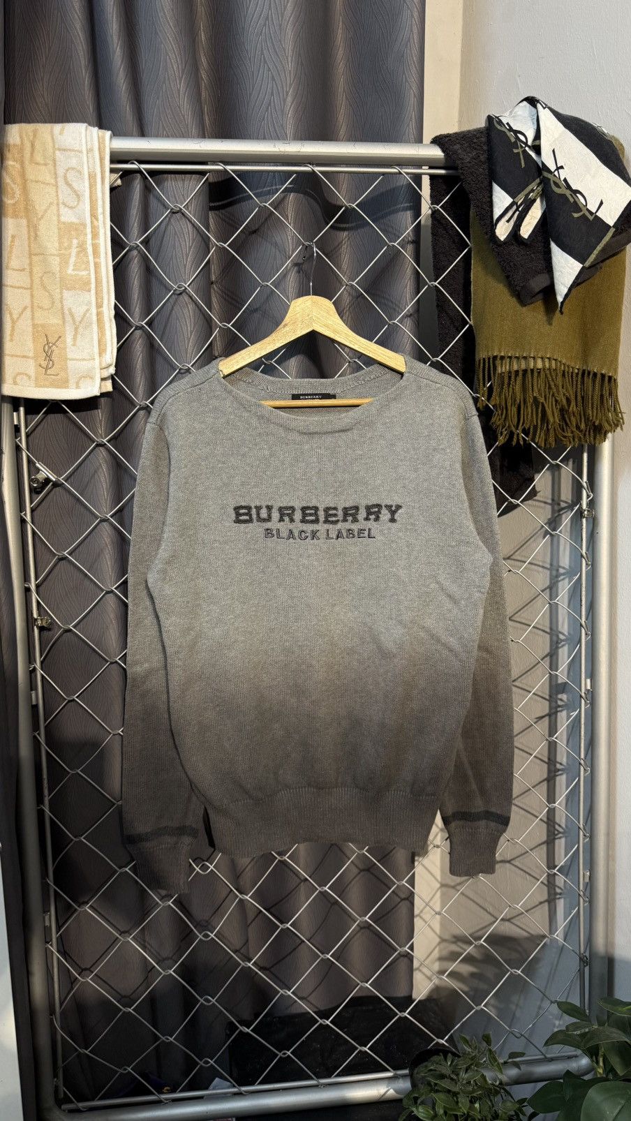 Burberry BURBERRY BLACK LABEL KNITWEAR WOOL 2 TONE Size US S / EU 44-46 / 1 - 1 Thumbnail