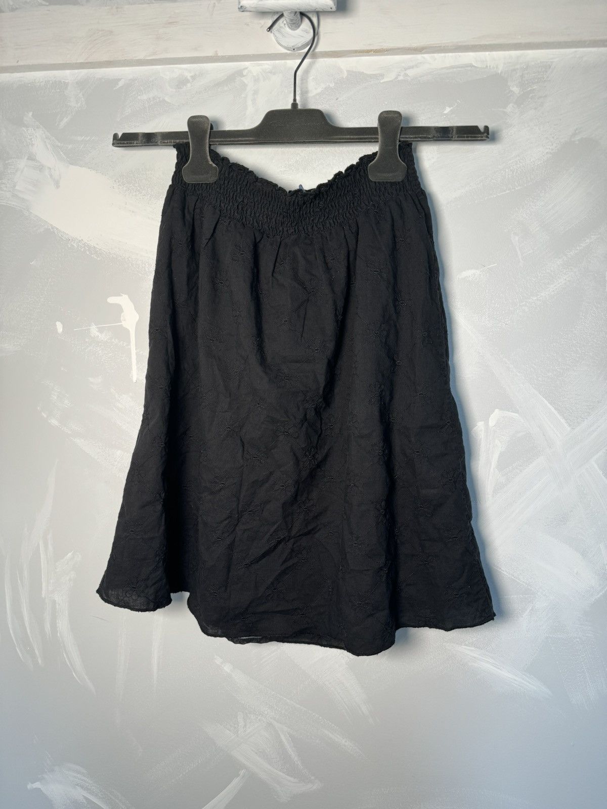 Vintage Bluenotes Black Flower Embrodiery Skirt Cotton Vintage Size 30" / US 8 / IT 44 - 1 Thumbnail
