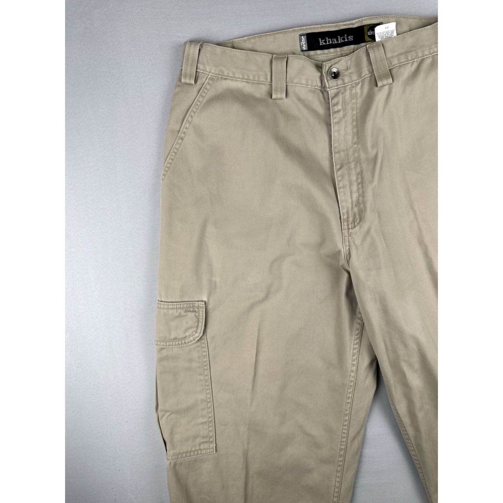 Vintage VINTAGE Levi's Silvertab Cargo Pants Khaki Relaxed Fit 36x32 Mens Pants Size US 36 / EU 52 - 6 Thumbnail