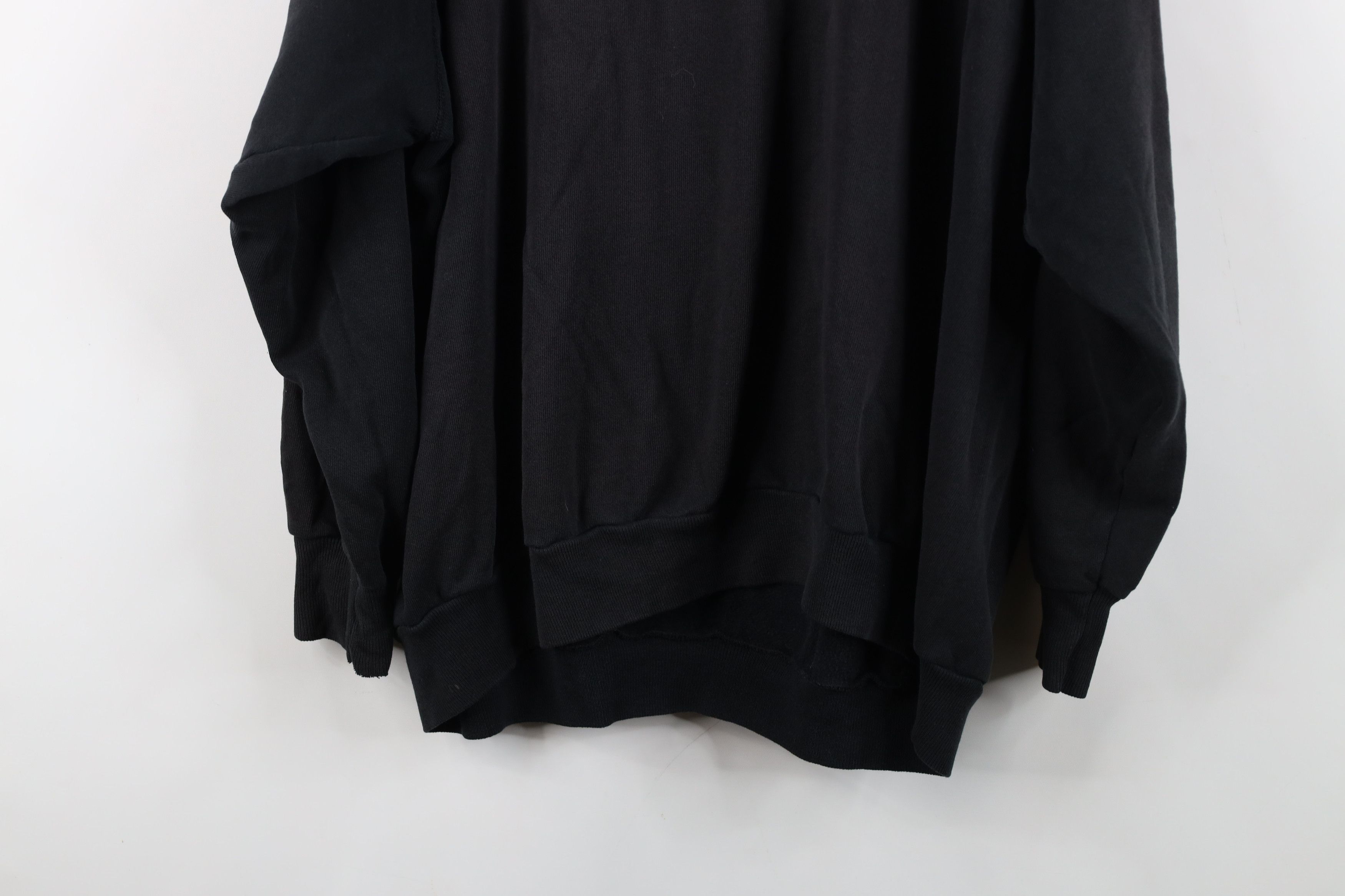 Vintage Vintage 90s Streetwear Blank Crewneck Sweatshirt Black Size US XXL / EU 58 / 5 - 14 Thumbnail