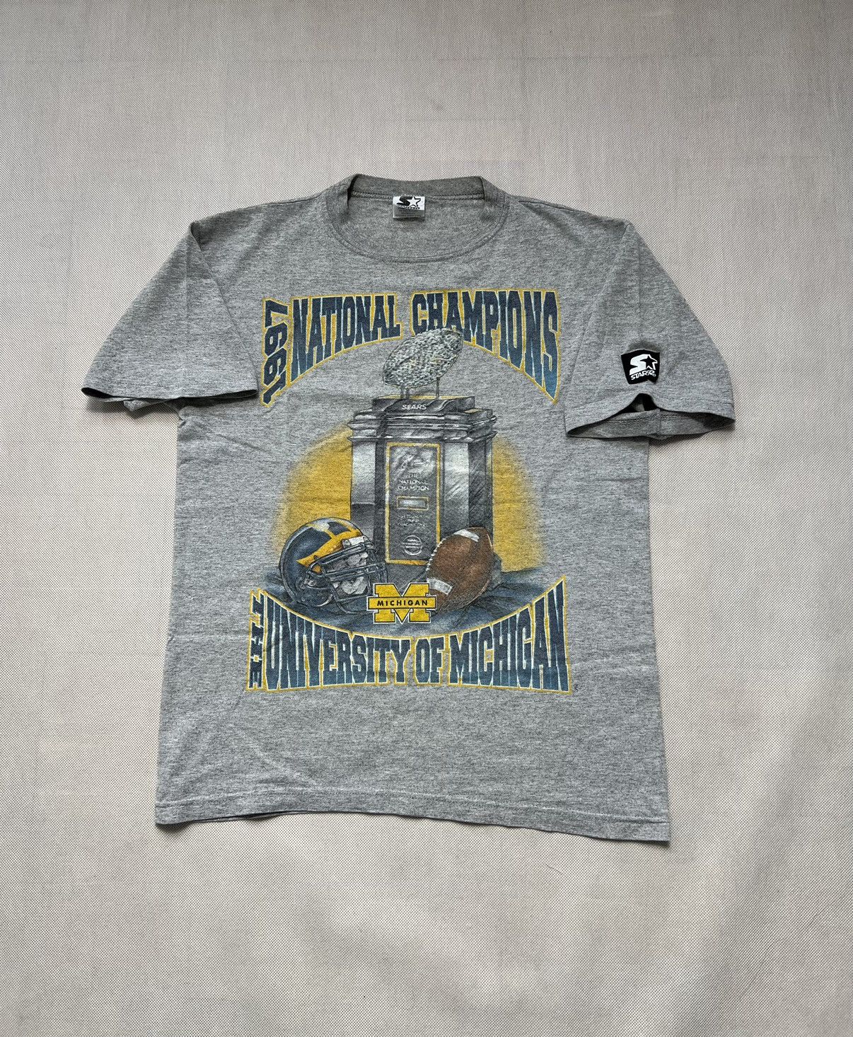 Starter × Vintage Tshirt Michigan National Champions 1997 vintage rugby rare Size US S / EU 44-46 / 1 - 1 Thumbnail