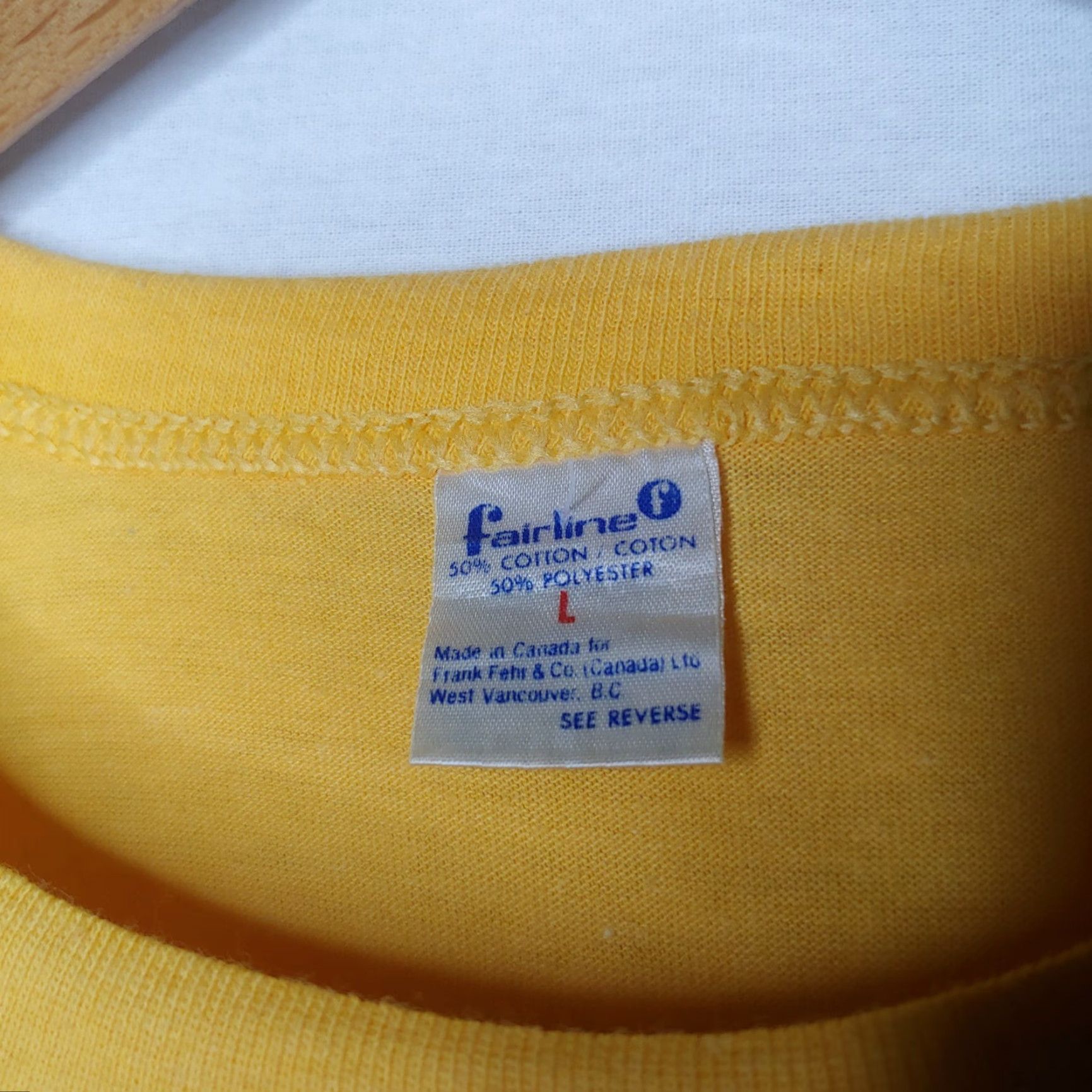 Vintage VINTAGE Fairline Canada T-Shirt Large Yellow Red Maple Leaf Short Sleeve Crew Neck Men's Size US L / EU 52-54 / 3 - 4 Thumbnail