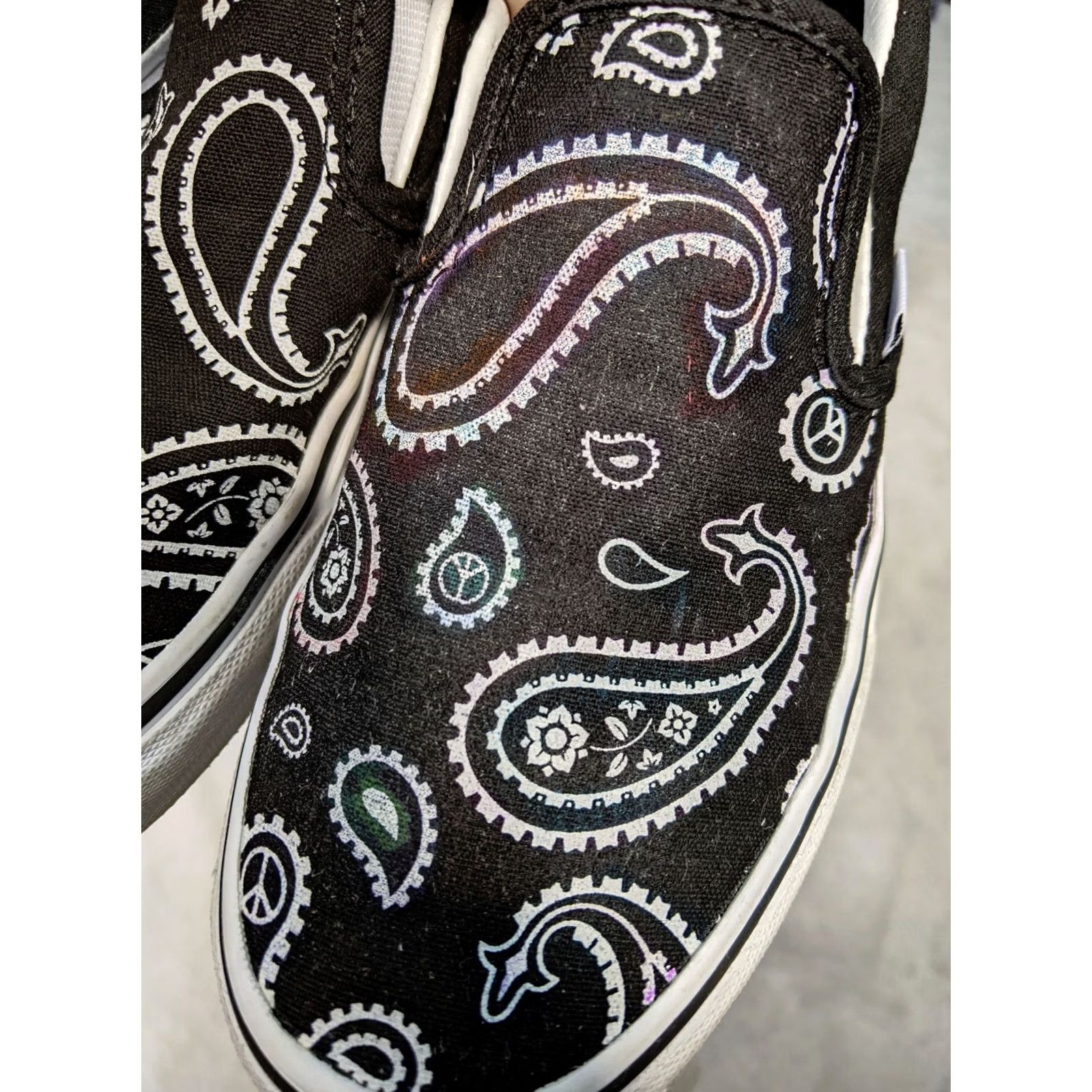 Vans Vans Slip-On Sneakers Womens 6 Black White Paisley Canvas Low Top Coloring Size M / US 6-8 / IT 42-44 - 3 Thumbnail