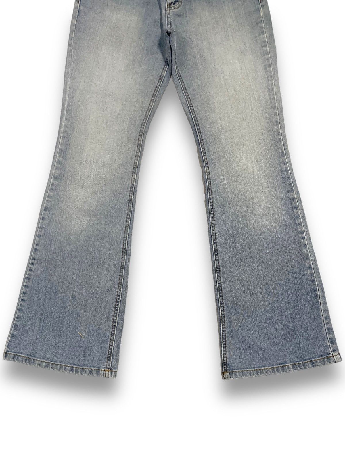 Japanese Brand Vintage Japanese Brand Blue Wash Flare Wide Leg Jeans Size 26" / US 2 / IT 38 - 7 Thumbnail
