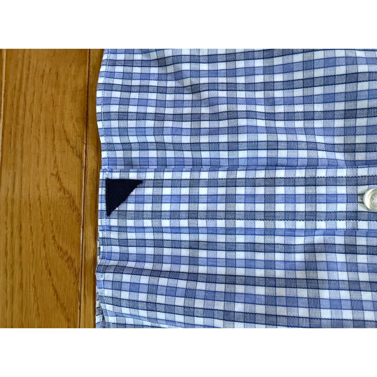 UNTUCKit UNTUCKit Shirt Mens Large Regular Fit Plaid Blue White Button Long Sleeve EUC Size US L / EU 52-54 / 3 - 3 Thumbnail